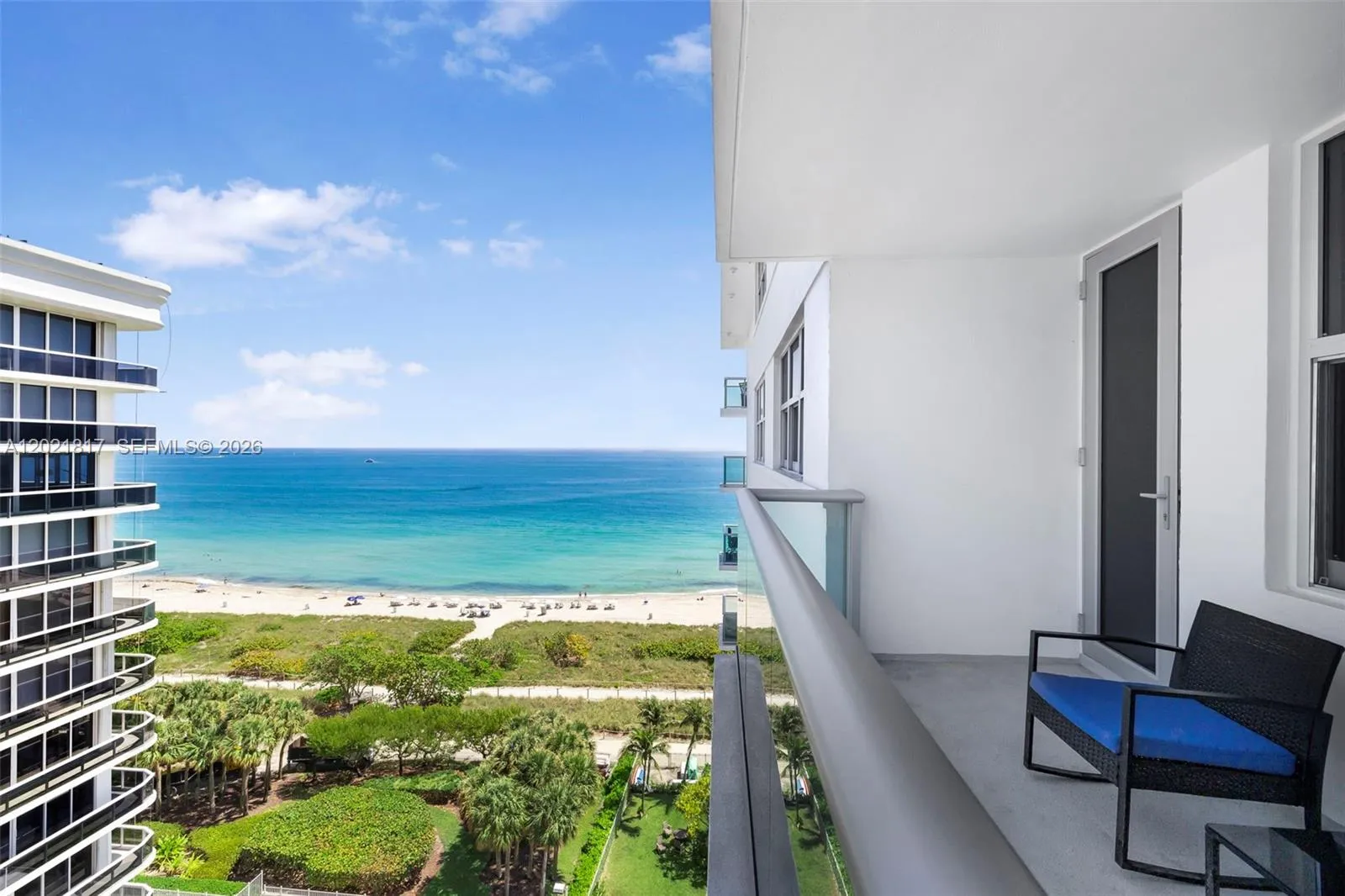 Foto de propiedad en 9511 Collins Avenue 1202, Surfside, FL 33154 Surfside con MLS# 