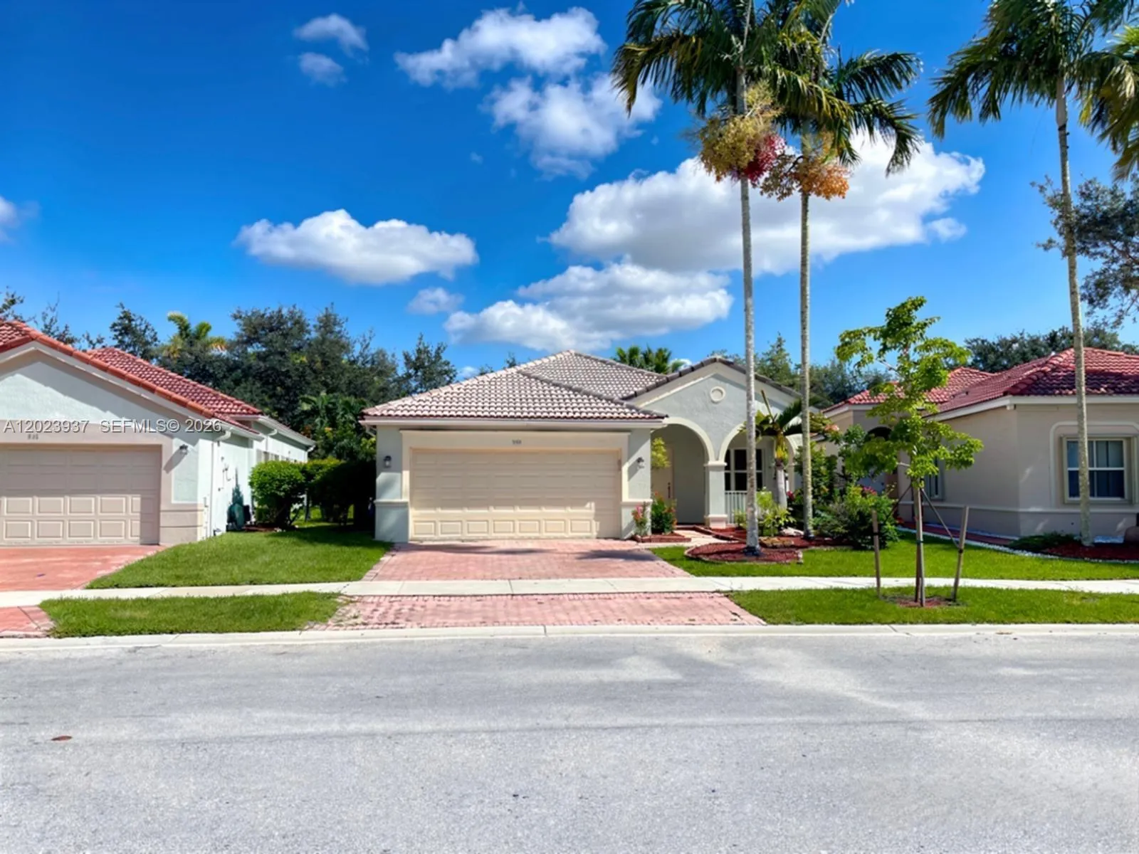 Alquilada 953 Tanglewood Circle 953, Weston, FL 33327, Weston, FL 33327