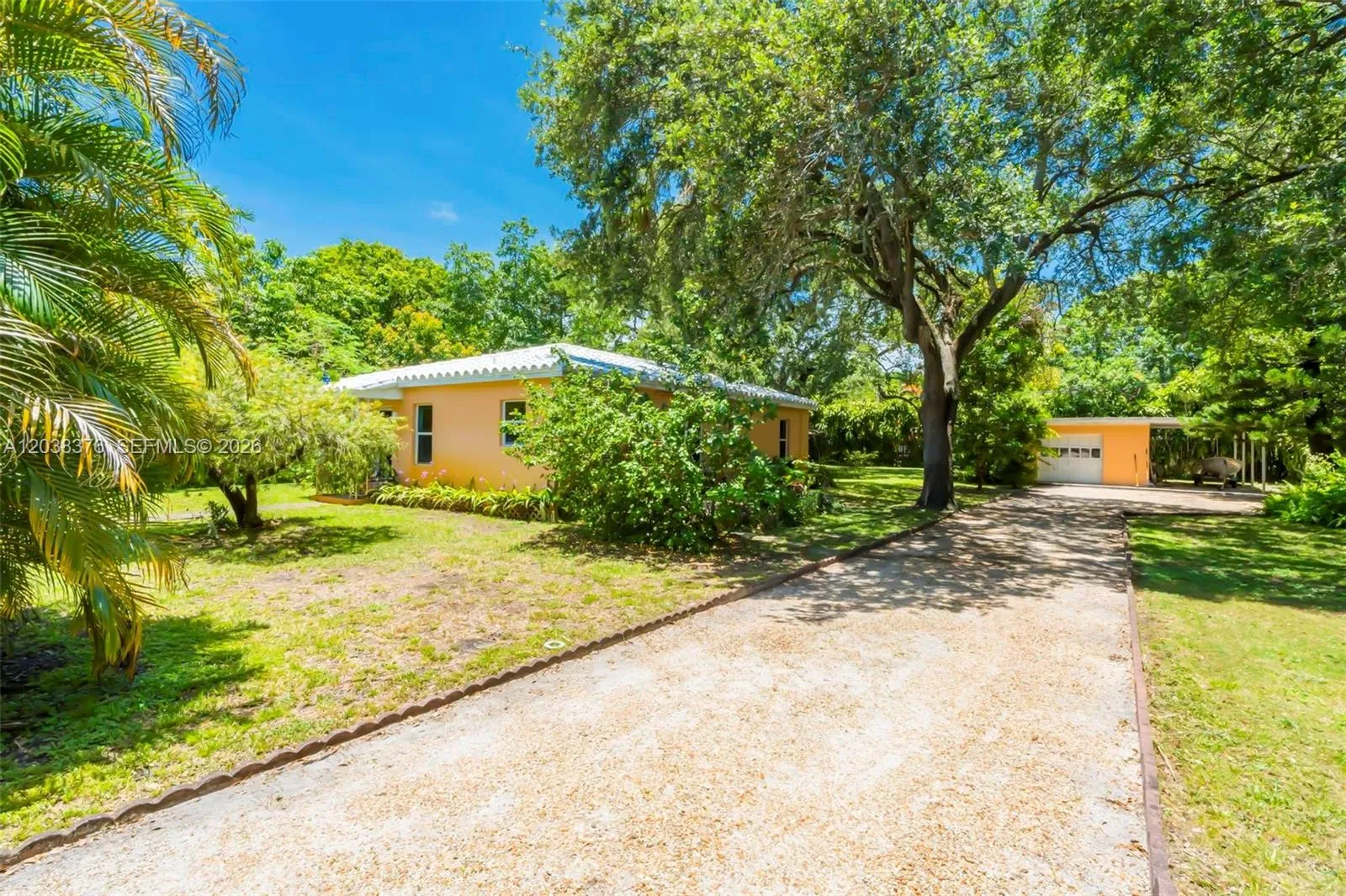 Vendido 955 NE 128th Street, North Miami, FL 33161, North Miami, FL 33161