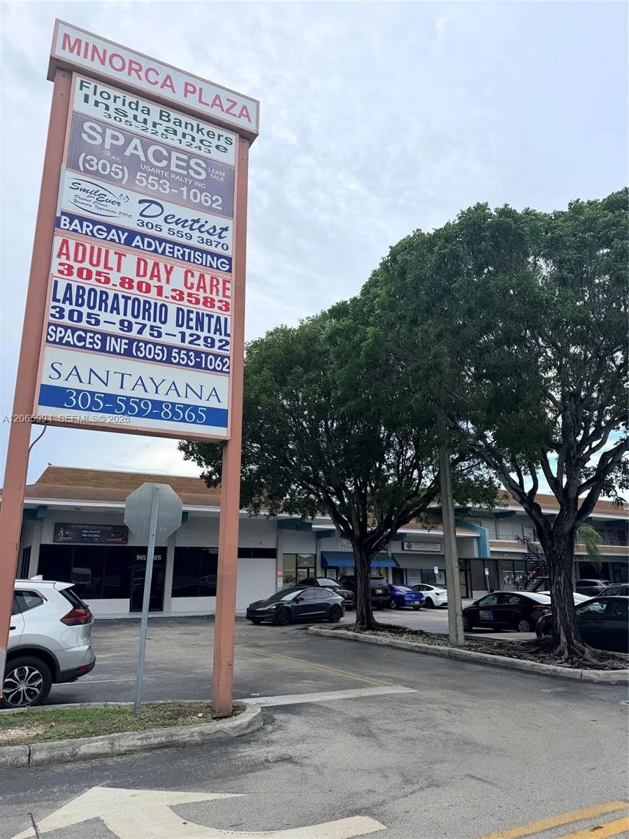 Foto de propiedad en 957 SW 122nd Avenue 957, Miami, FL 33184 Miami con MLS# 
