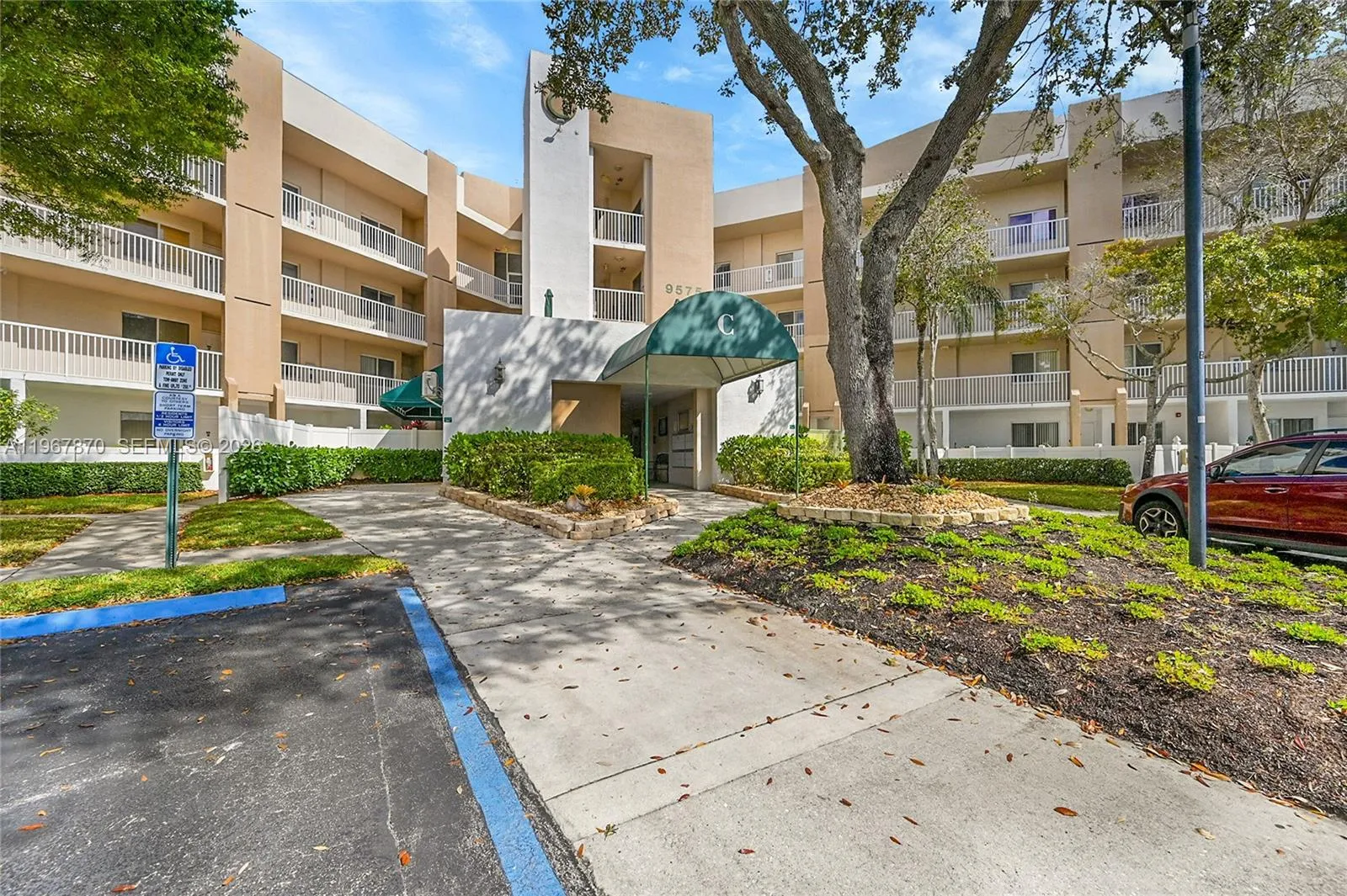 Vendido 9575 Weldon Circle C113, Tamarac, FL 33321, Tamarac, FL 33321