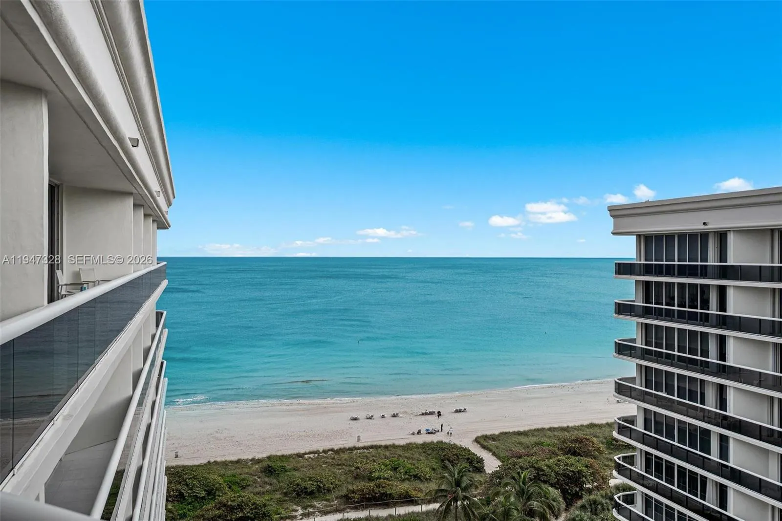 Foto de propiedad en 9595 Collins Avenue NPHD, Surfside, FL 33154 Surfside con MLS# 