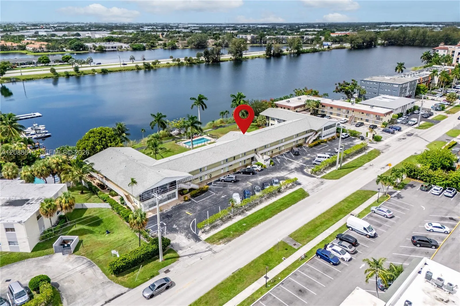 En Venta 960 Crystal Lake Drive 112, Deerfield Beach, FL 33064, Deerfield Beach, FL 33064