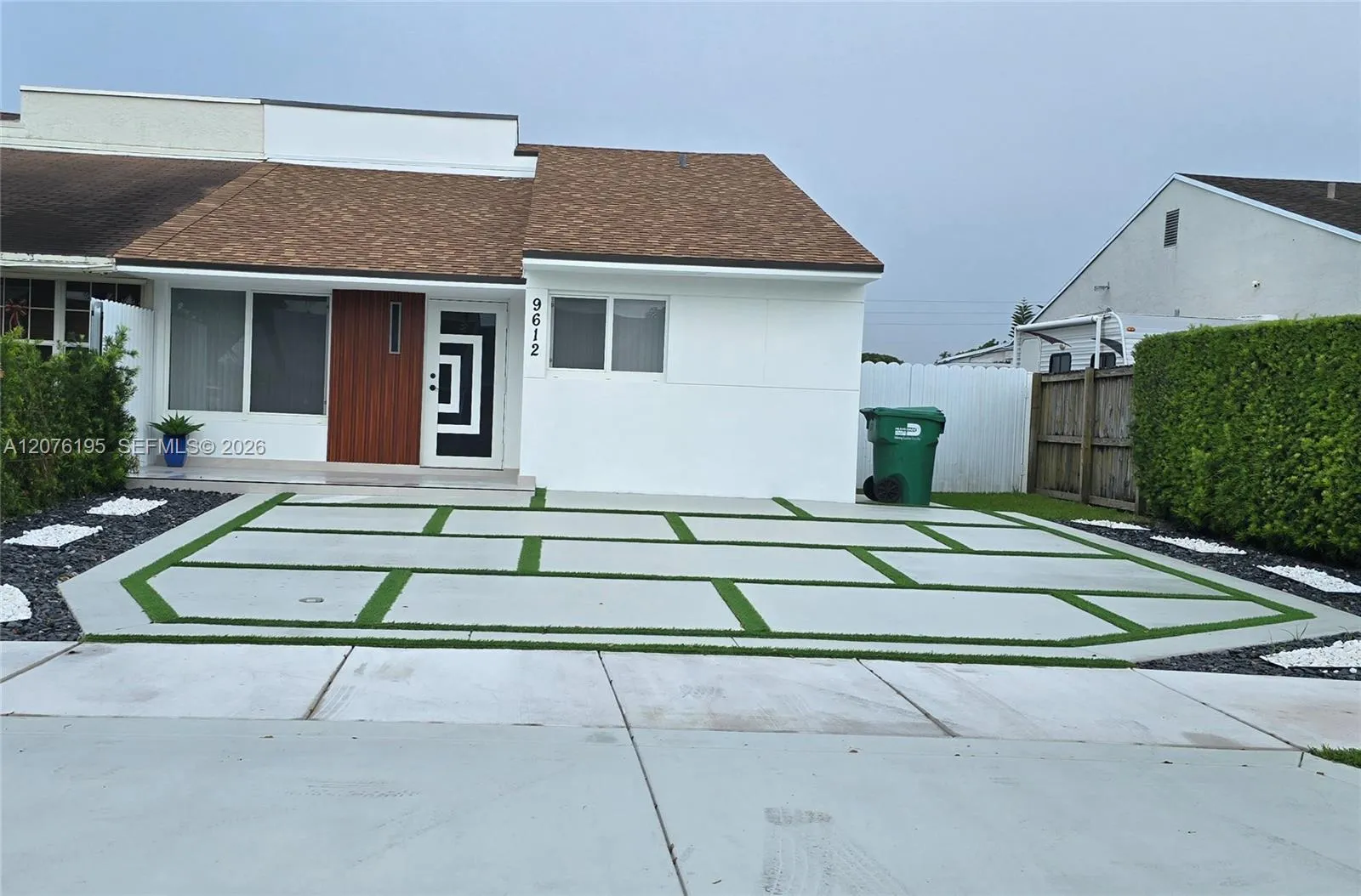 Foto de propiedad en 9612 Grand Canal Drive, Miami, FL 33174 Miami con MLS# 