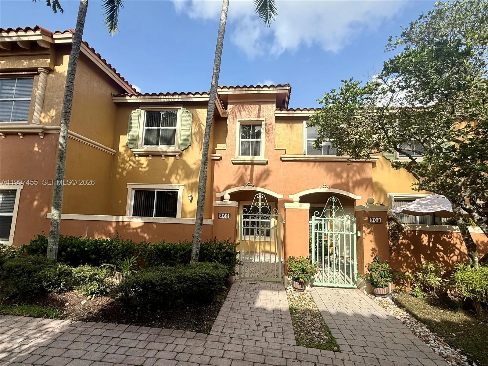 Foto de propiedad en 962 SW 143rd Avenue 2207, Pembroke Pines, FL 33027 Pembroke Pines con MLS# 
