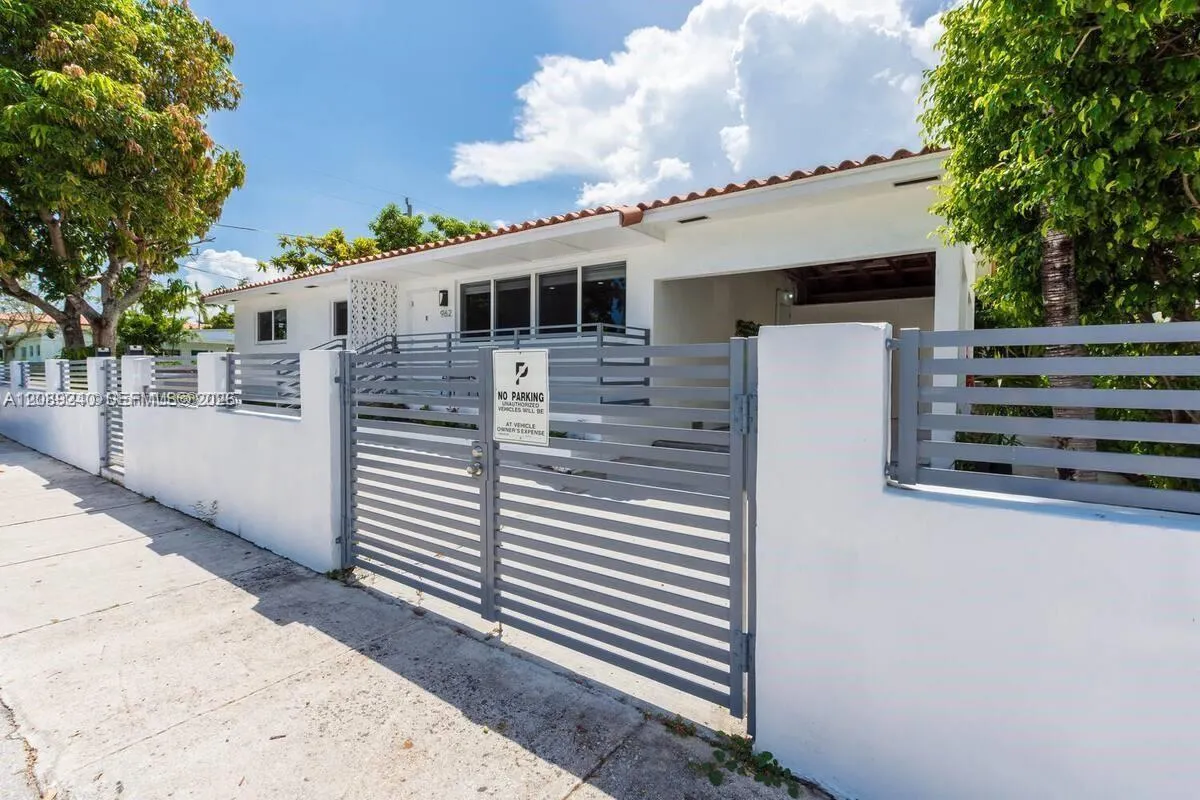 En Renta 962 SW 6th Avenue, Miami, FL 33130, Miami, FL 33130