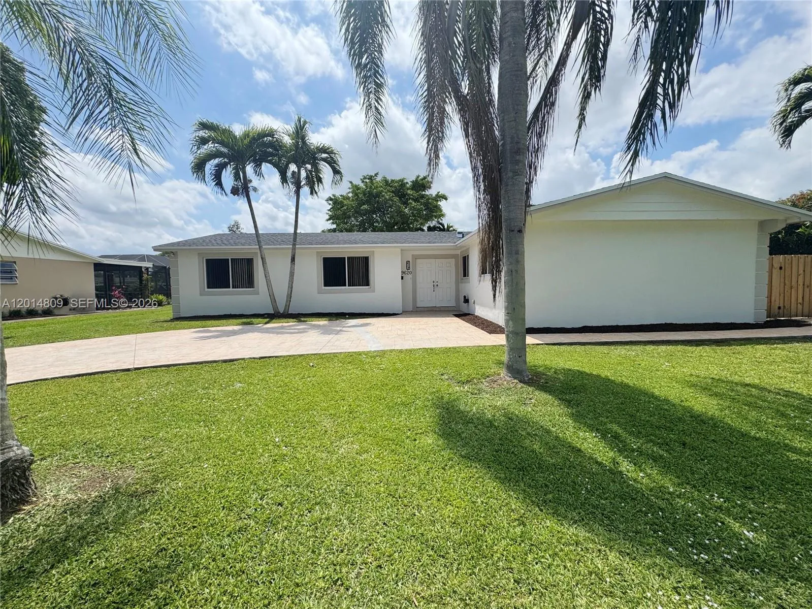 Foto de propiedad en 9620 Kendale Boulevard, Miami, FL 33176 Miami con MLS# 
