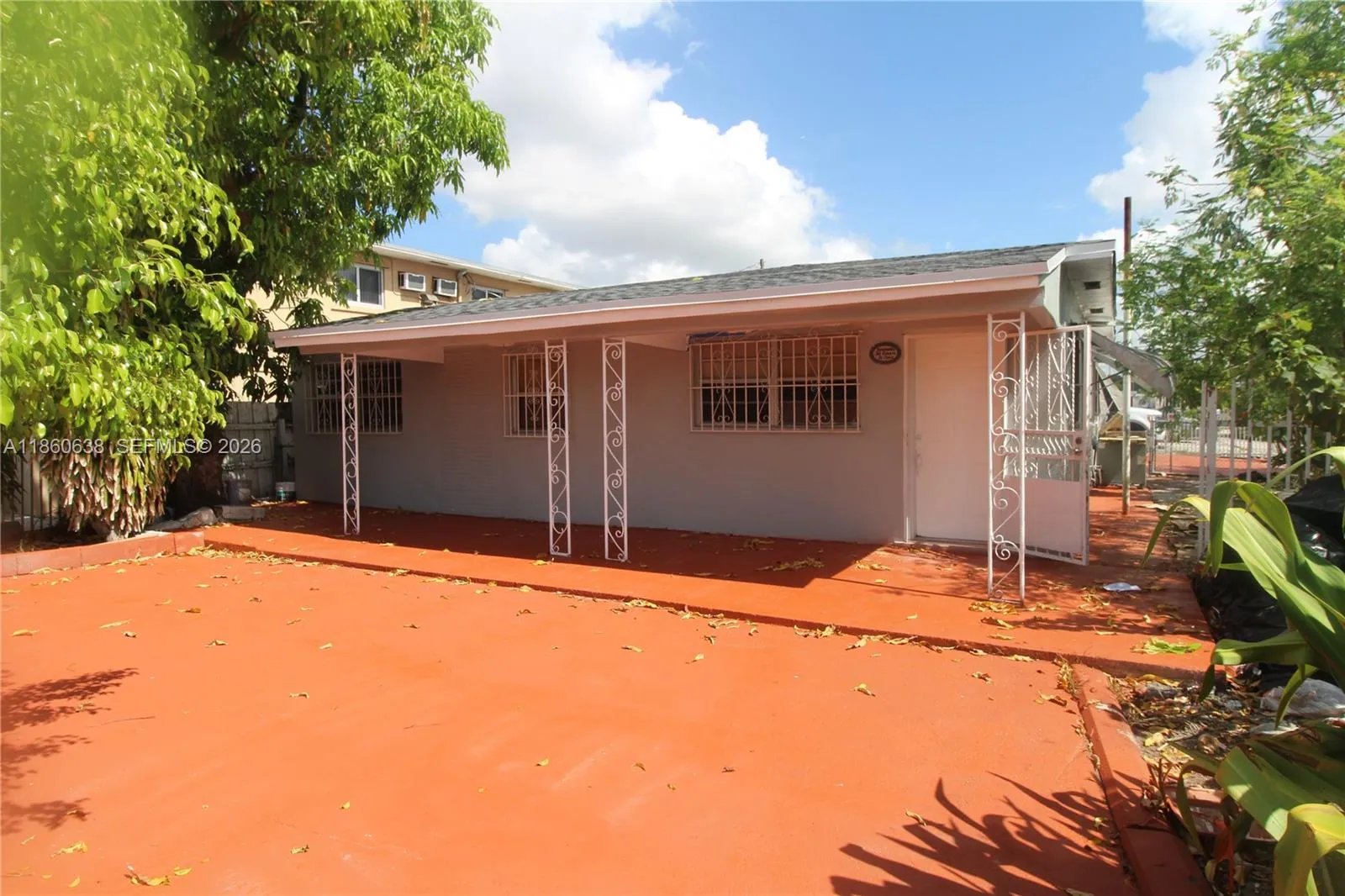 Foto de propiedad en 965 W 23rd Street, Hialeah, FL 33010 Hialeah con MLS# 