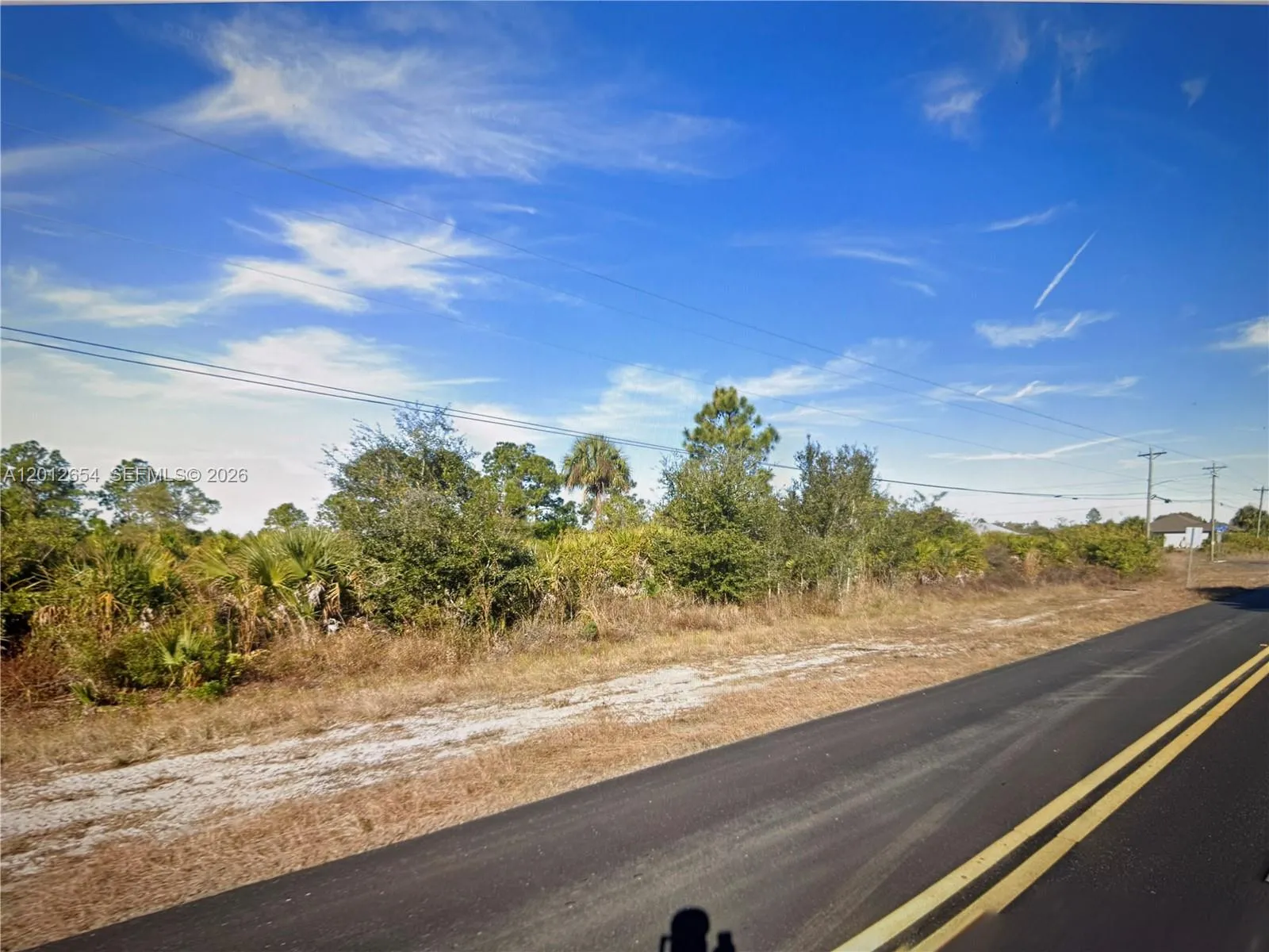 Foto de propiedad en 966 Jaguar Boulevard, Lehigh Acres, FL 33974 Lehigh Acres con MLS# 