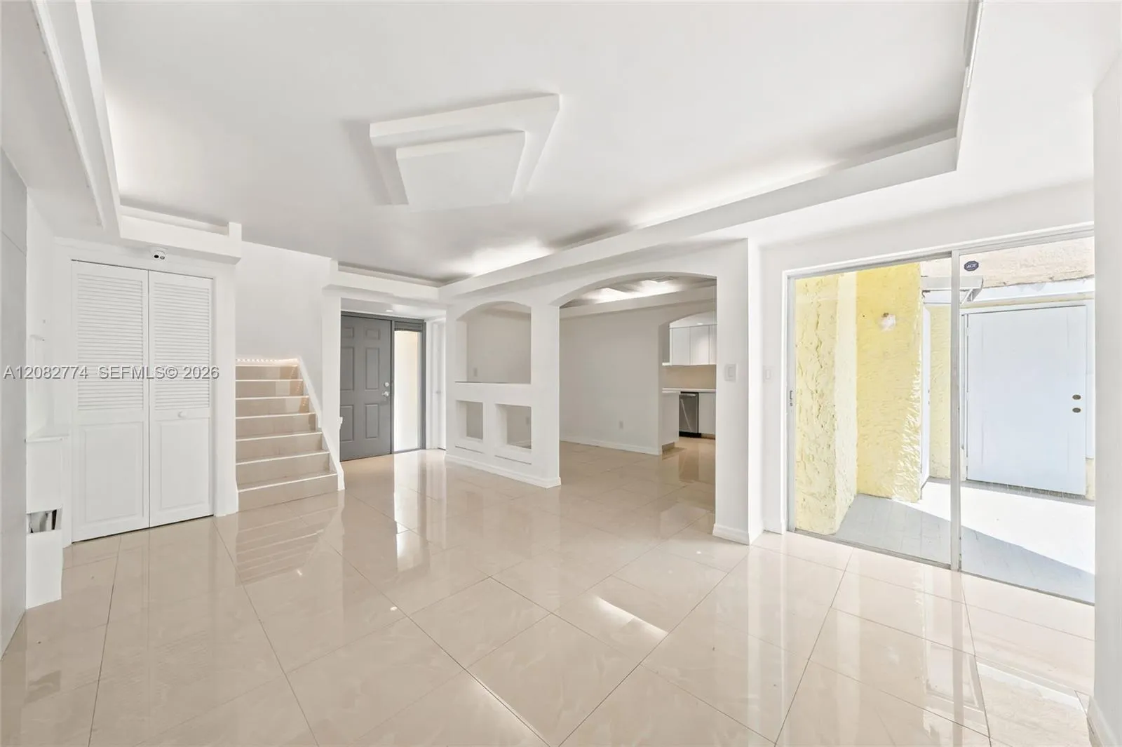 En Renta 9674 Fontainebleau Boulevard 28, Miami, FL 33172, Miami, FL 33172