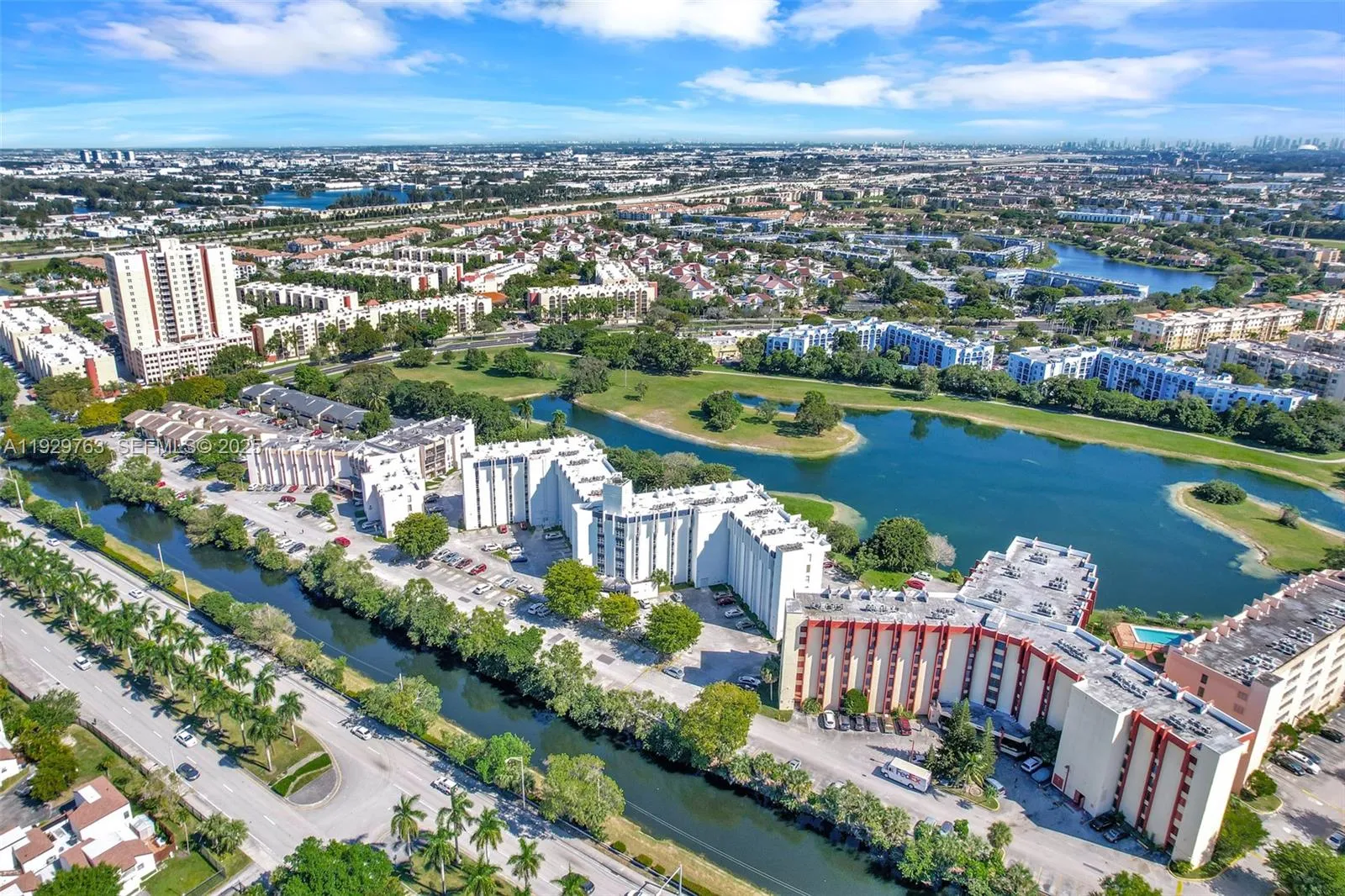 En Renta 9682 Fontainebleau Boulevard 306, Miami, FL 33172, Miami, FL 33172