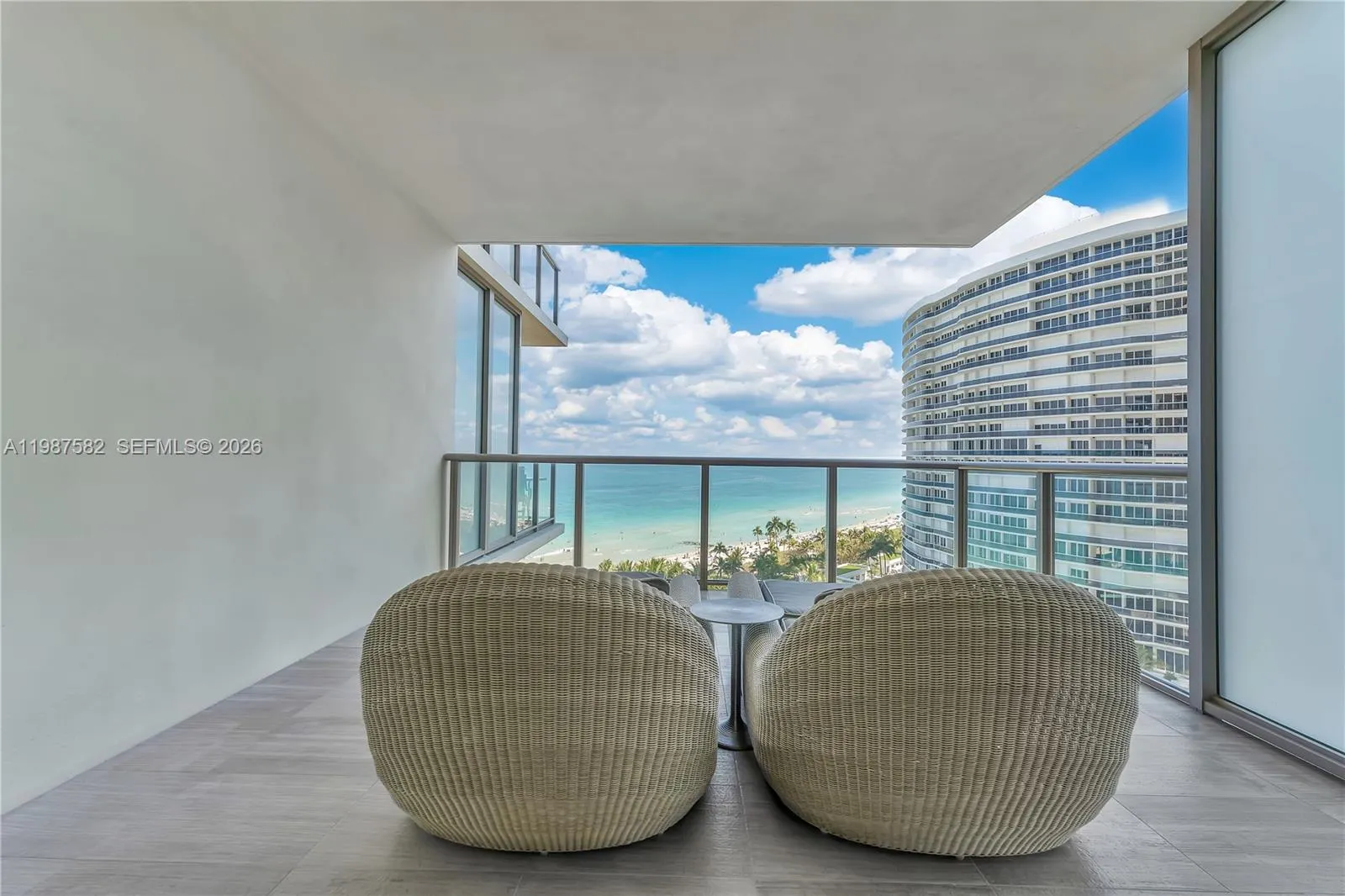En Renta 9703 Collins Avenue 1006, Bal Harbour, FL 33154, Bal Harbour, FL 33154