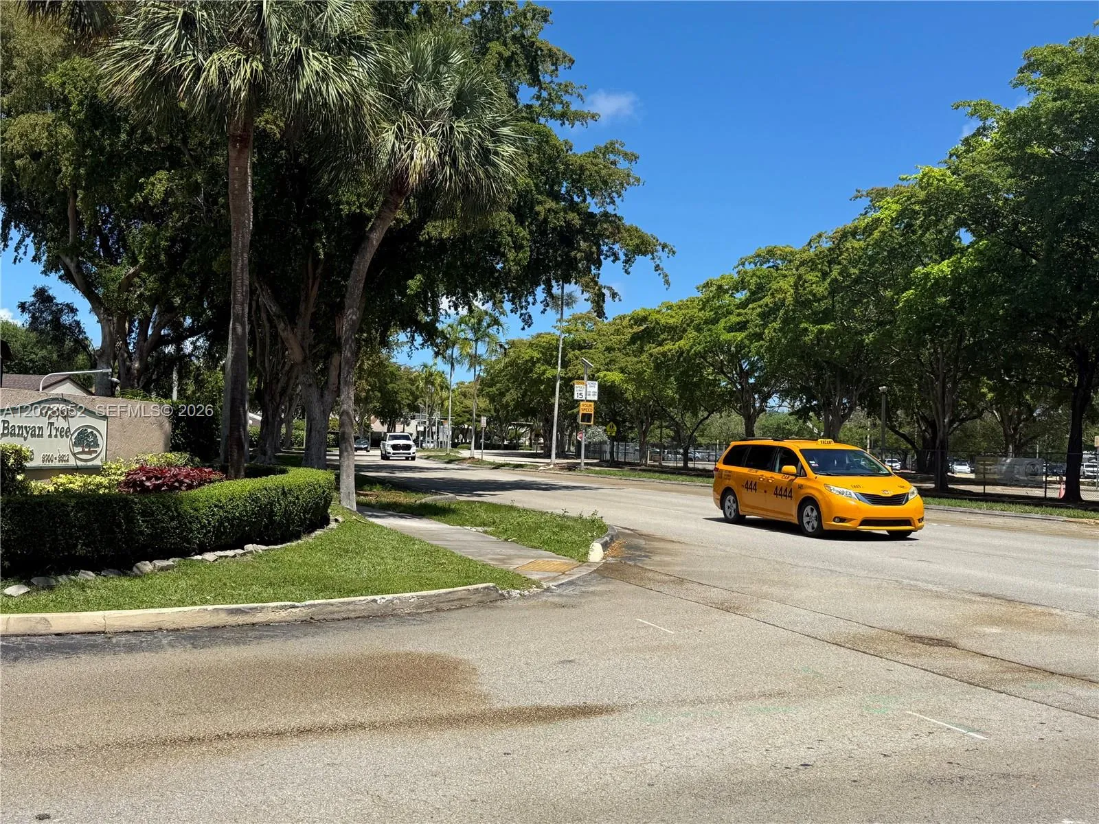 En Venta 9716 Hammocks Boulevard 101, Miami, FL 33196, Miami, FL 33196