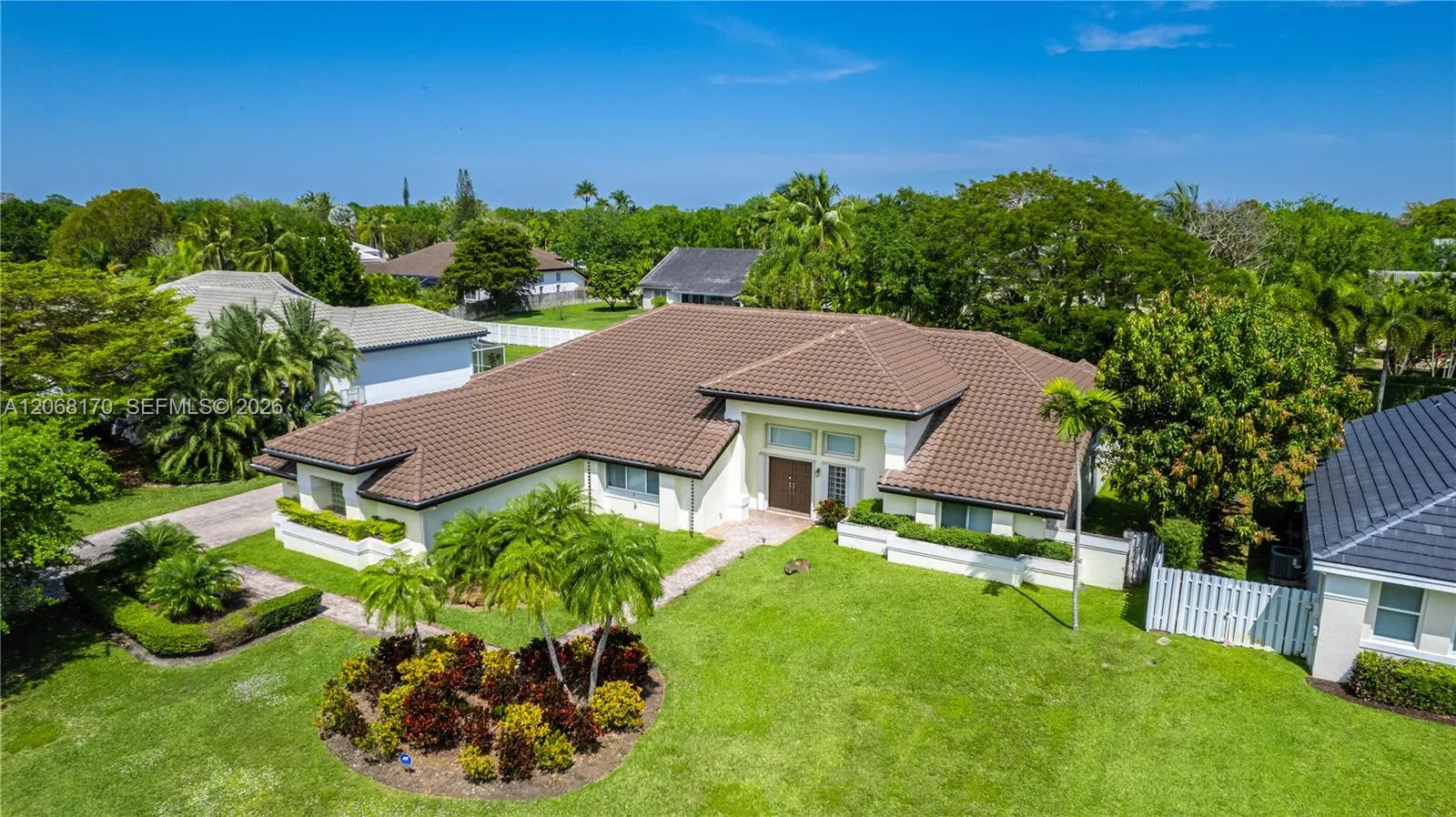 En Renta 9717 SW 111th Terrace, Miami, FL 33176, Miami, FL 33176
