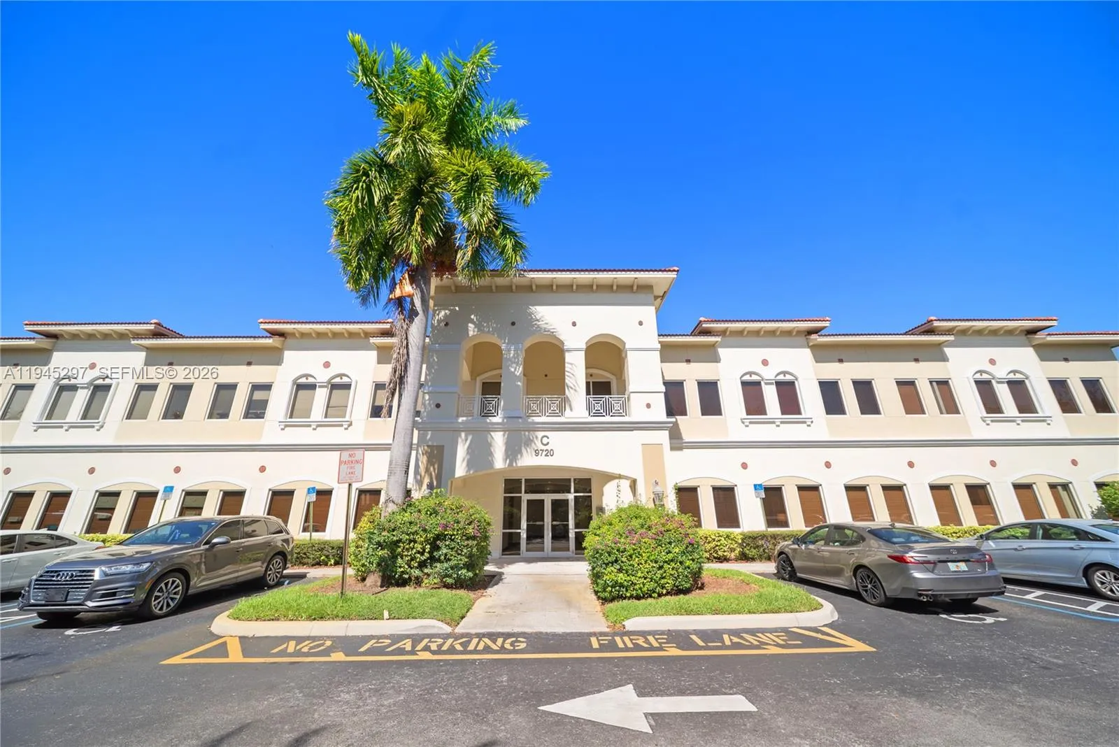 Foto de propiedad en 9720 Stirling Road 109C, Cooper City, FL 33024 Cooper City con MLS# 