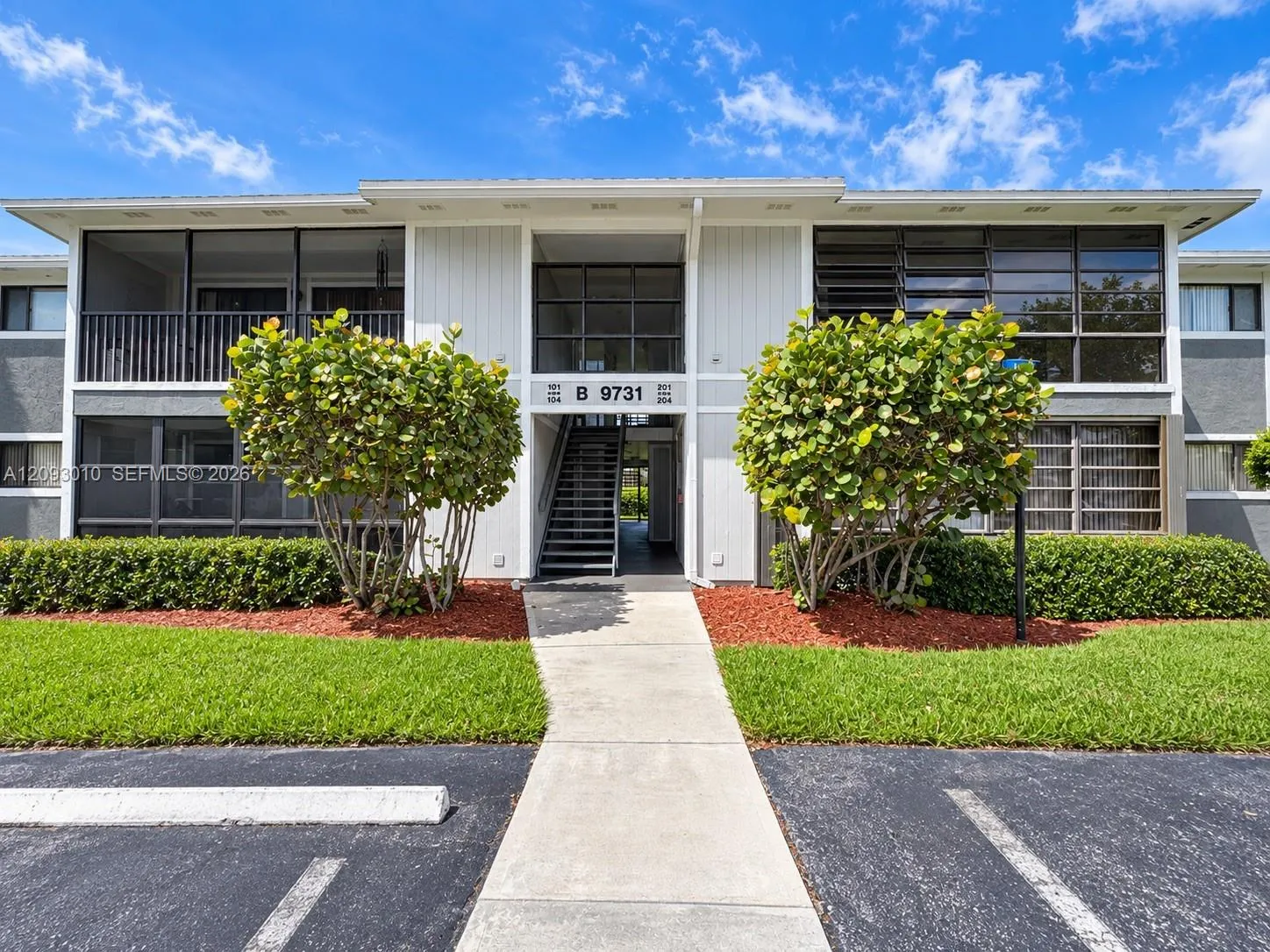 En Venta 9731 Hammocks Boulevard 204B, Miami, FL 33196, Miami, FL 33196