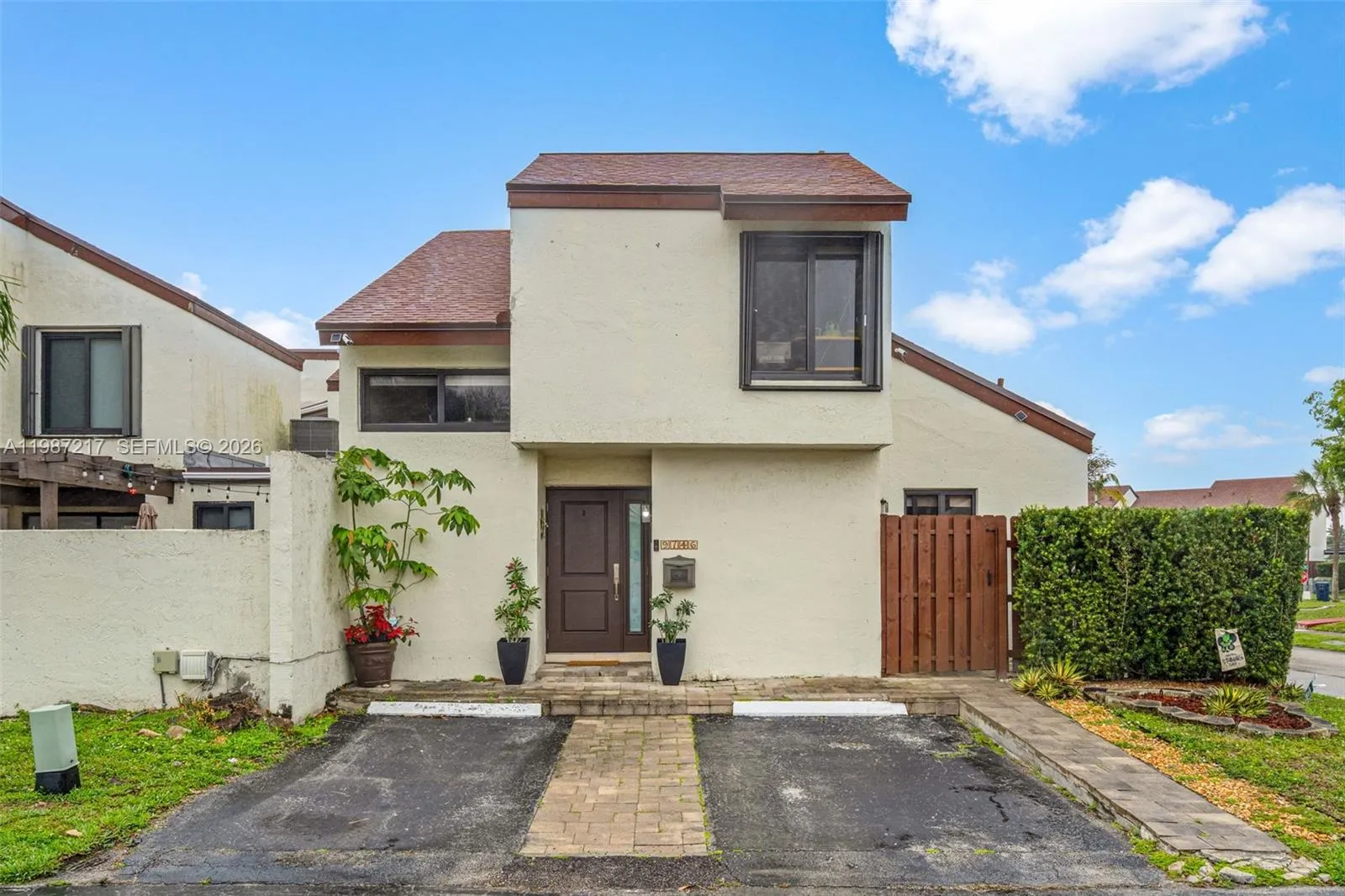 Vendido 9746 NW 4th Lane 9746, Miami, FL 33172, Miami, FL 33172