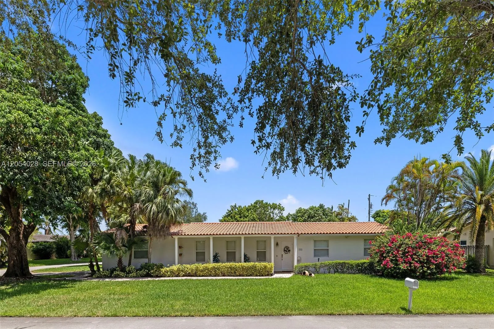 En Venta 9765 SW 143rd Street, Miami, FL 33176, Miami, FL 33176