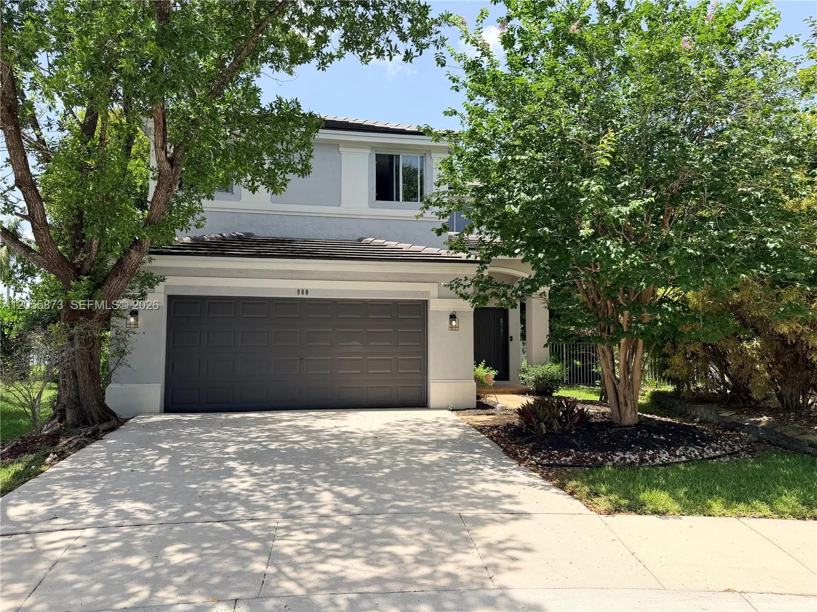 Foto de propiedad en 980 Golden Cane Drive, Weston, FL 33327 Weston con MLS# 
