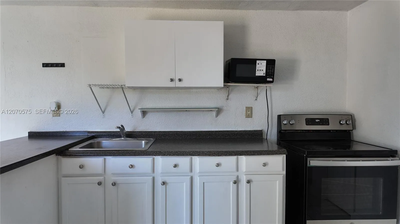 There’s even additional built-in storage to help make the most of the space.