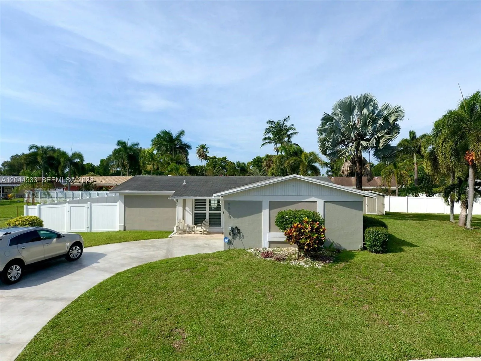 Alquilada 9820 NW 7th Street 0, Pembroke Pines, FL 33024, Pembroke Pines, FL 33024
