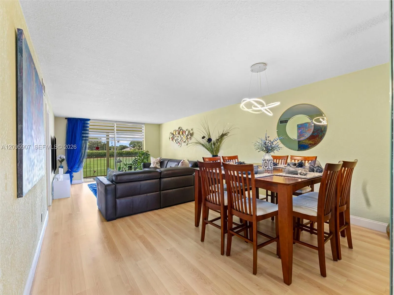 En Venta 9820 S Hollybrook Lake Drive 208, Pembroke Pines, FL 33025, Pembroke Pines, FL 33025