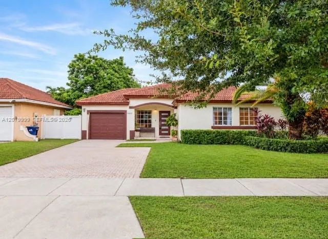 En Venta 9822 SW 159th Path, Miami, FL 33196, Miami, FL 33196