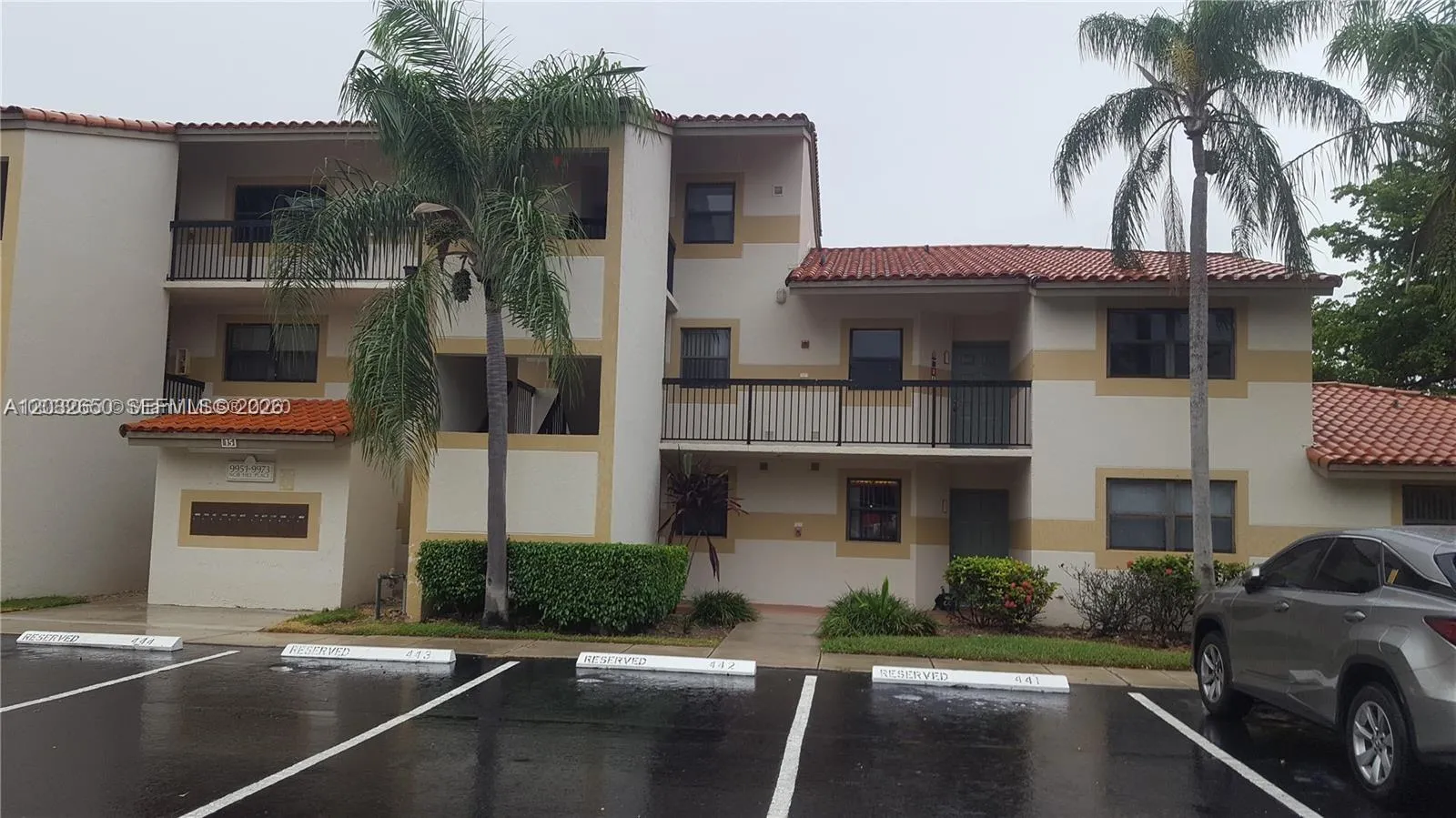 Foto de propiedad en 9823 Nob Hill Court 9823, Sunrise, FL 33351 Sunrise con MLS# 