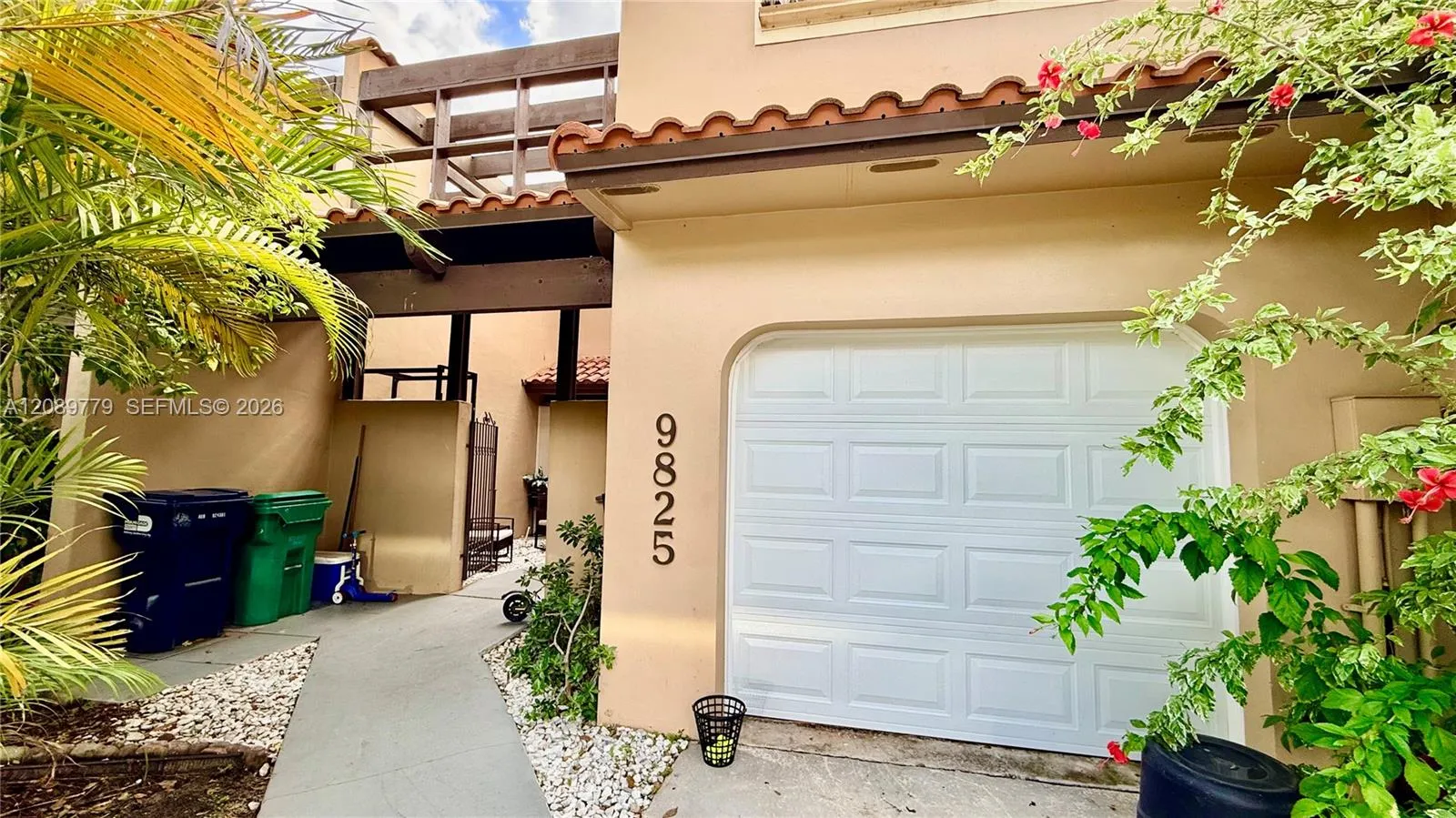 Foto de propiedad en 9825 Costa Del Sol Boulevard C105, Doral, FL 33178 Doral con MLS# 