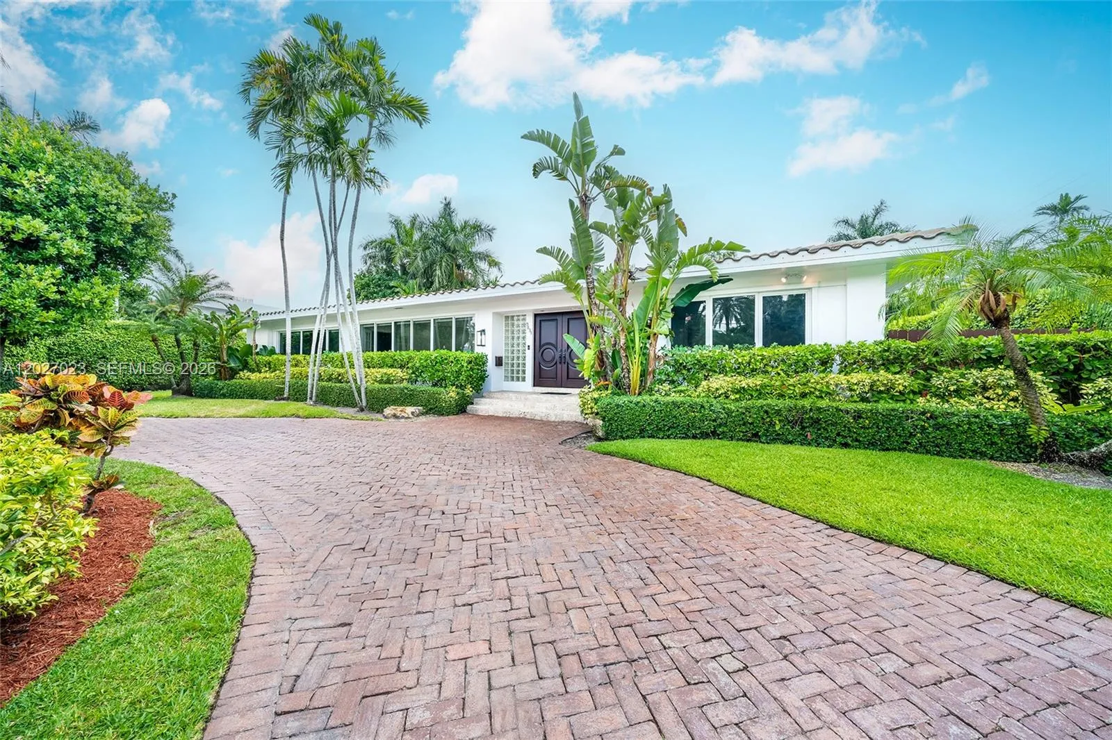 En Renta 9835 W Broadview Drive, Bay Harbor Islands, FL 33154, Bay Harbor Islands, FL 33154