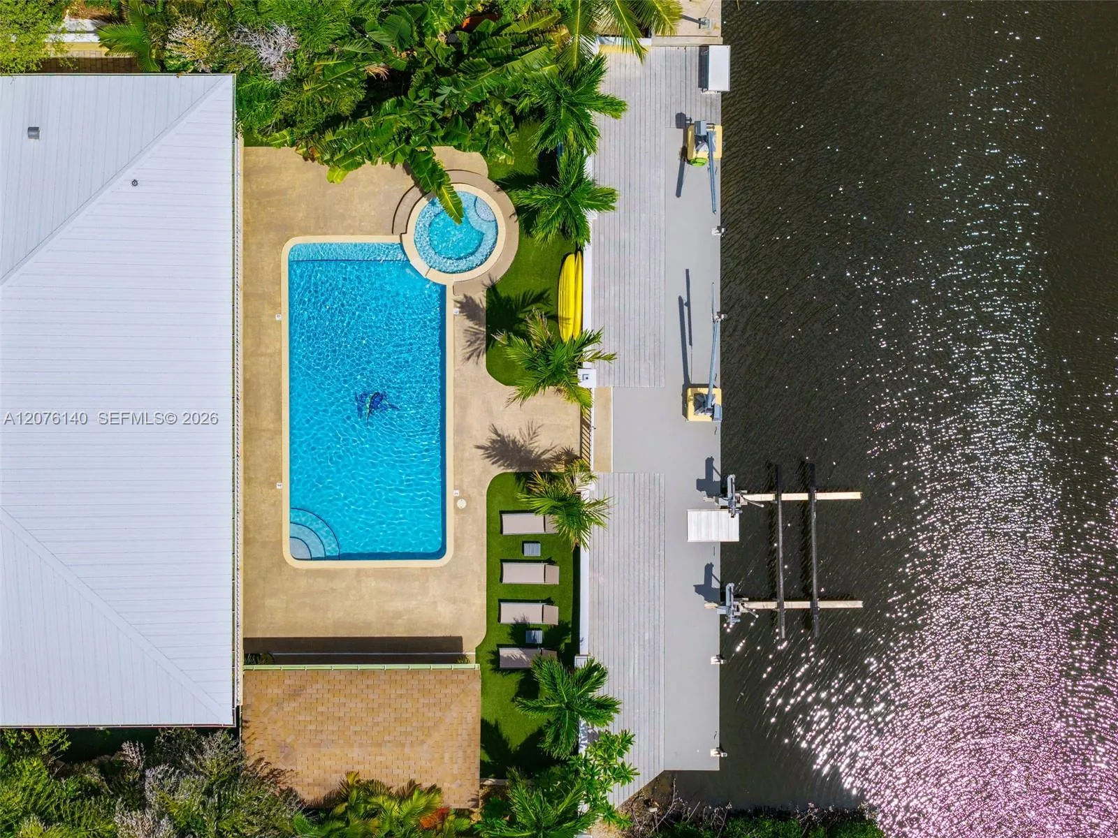 Foto de propiedad en 984 Shaw Drive, Key Largo, FL 33037 Key Largo con MLS# 