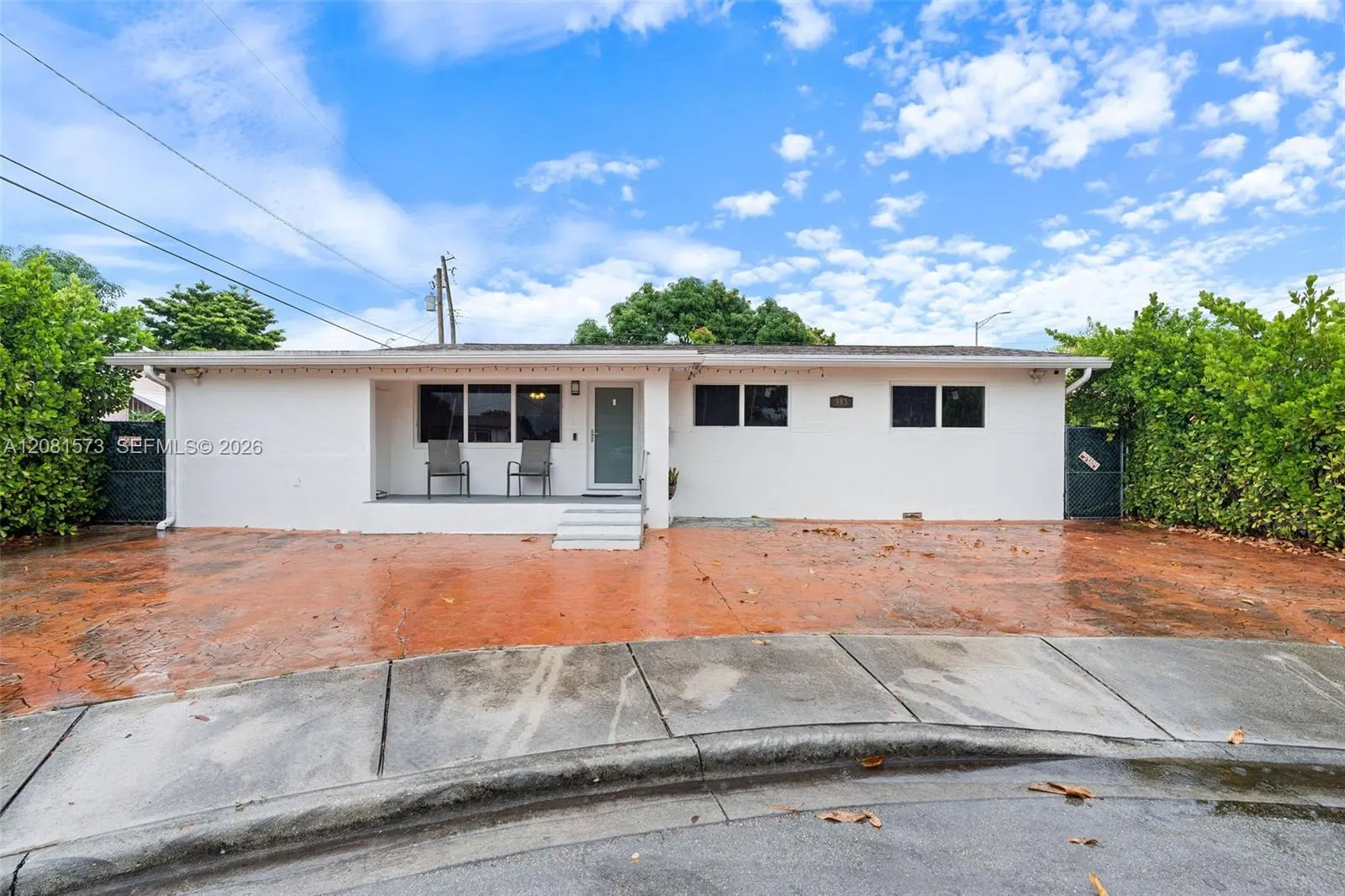 En Venta 985 SE 2nd Place, Hialeah, FL 33010, Hialeah, FL 33010