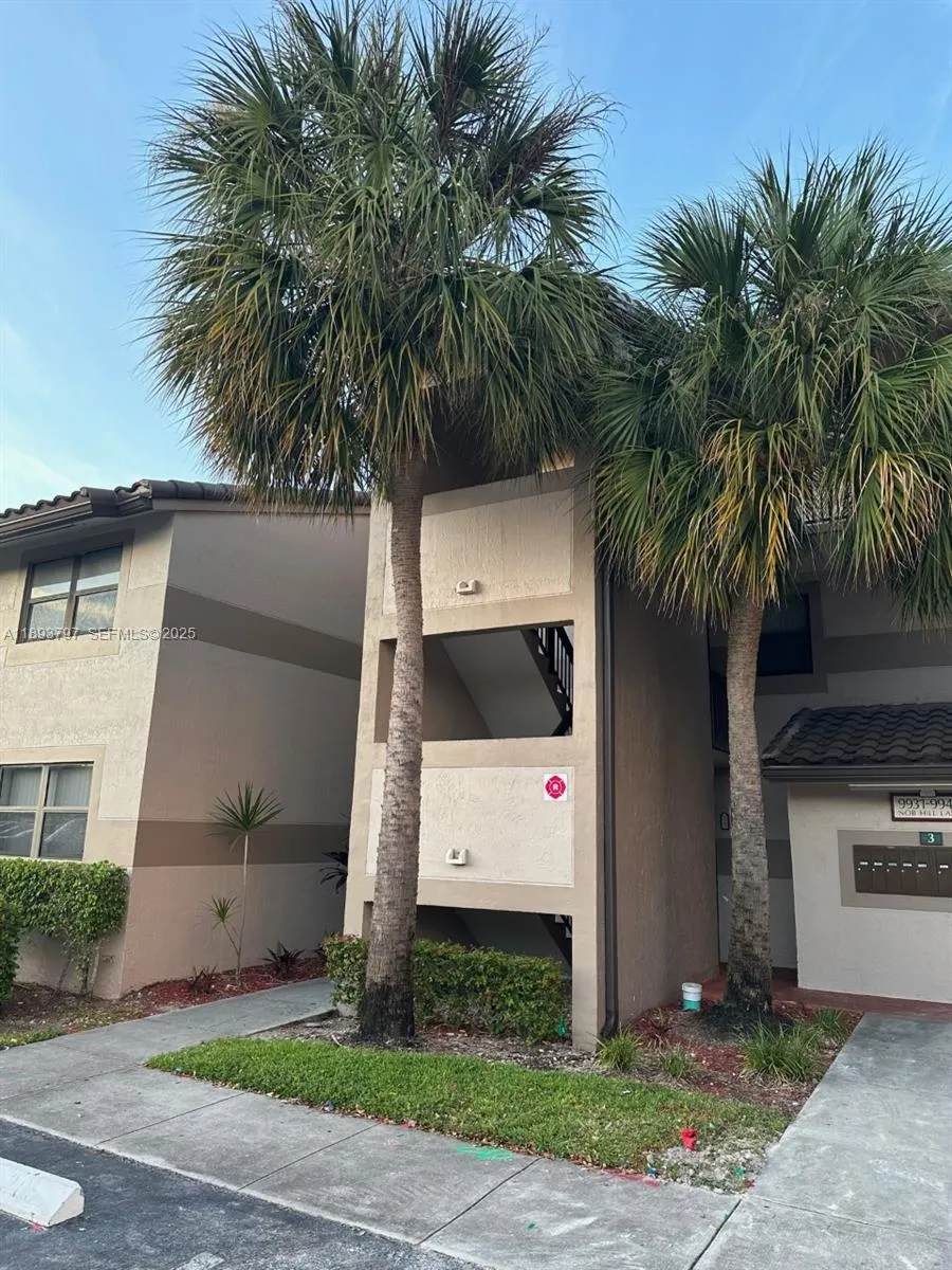 Foto de propiedad en 9861 Nob Hill Court 9861, Sunrise, FL 33351 Sunrise con MLS# 