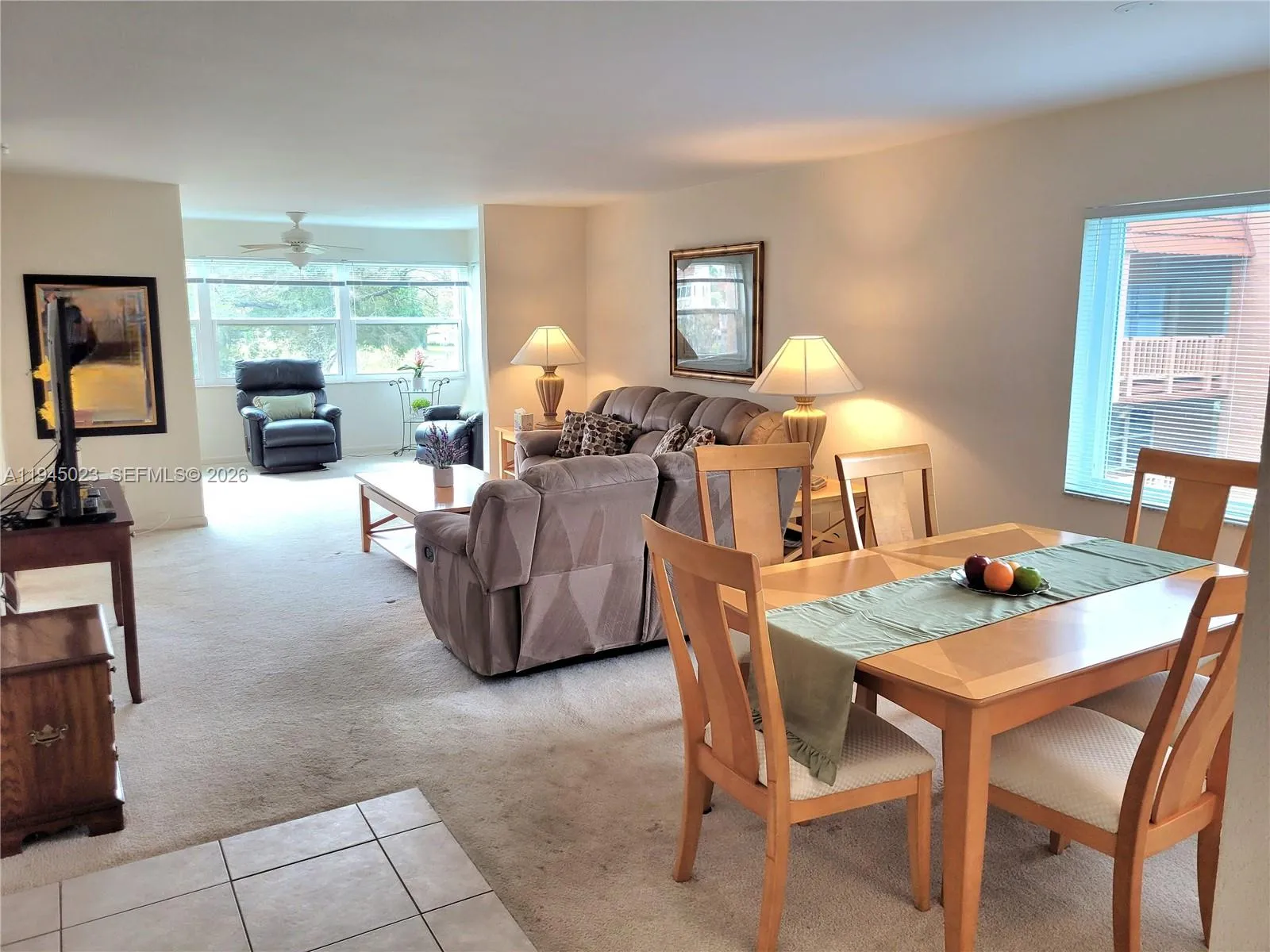 Foto de propiedad en 9861 Sunrise Lakes Boulevard 310, Sunrise, FL 33322 Sunrise con MLS# 