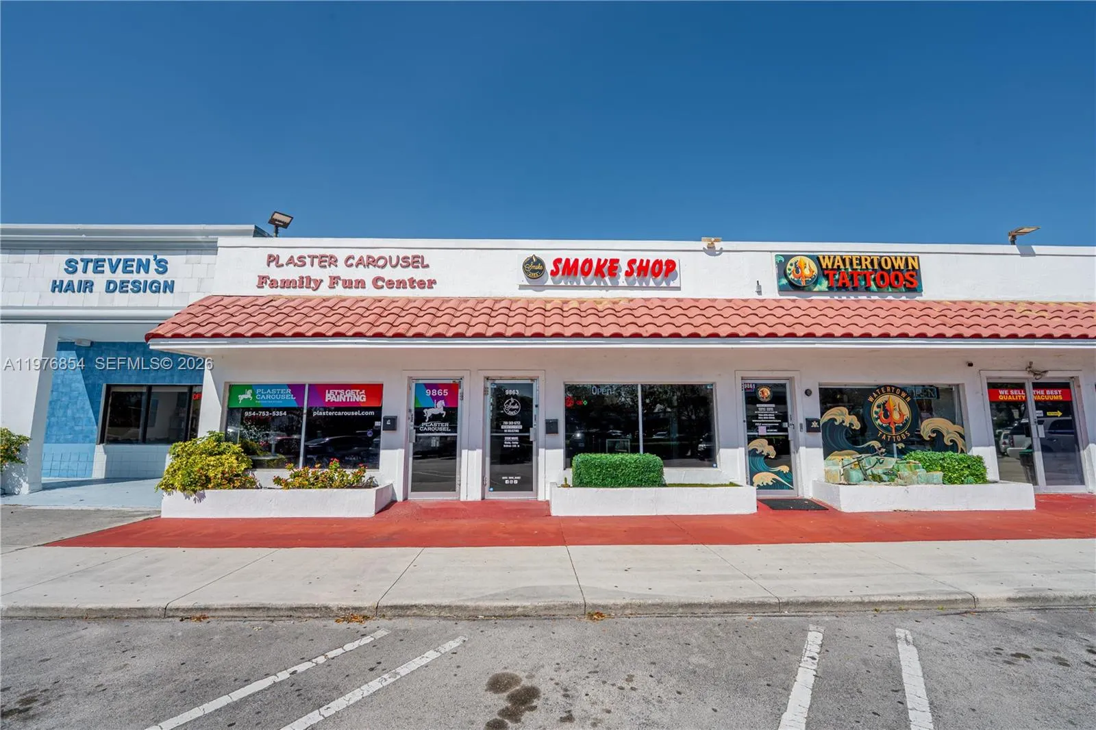 Foto de propiedad en 9863 W Sample Road, Coral Springs, FL 33065 Coral Springs con MLS# 