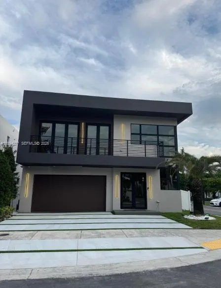 Foto de propiedad en 9880 NW 74th Terrace, Doral, FL 33178 Doral con MLS# 