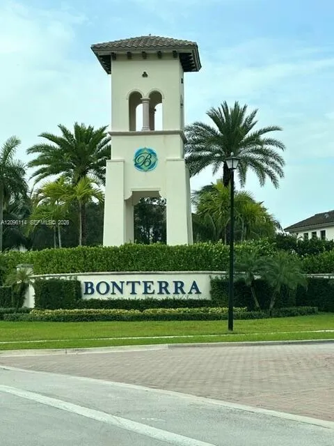 En Renta 9883 W 34th Lane 9883, Hialeah, FL 33018, Hialeah, FL 33018