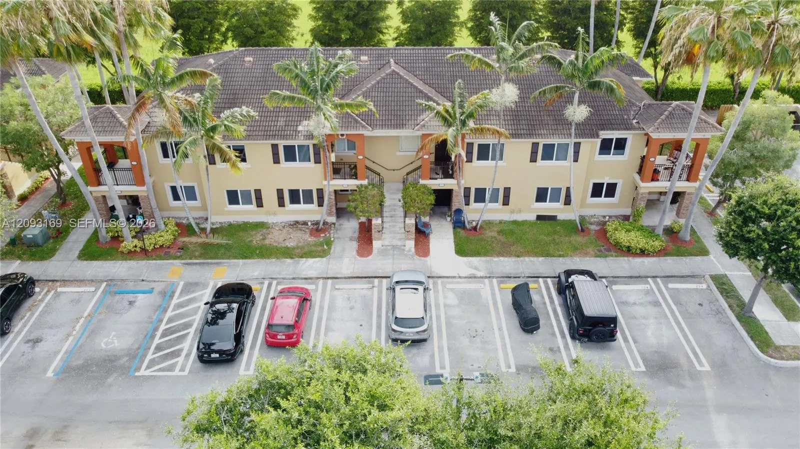 En Renta 990 NE 33rd Terrace 102, Homestead, FL 33033, Homestead, FL 33033