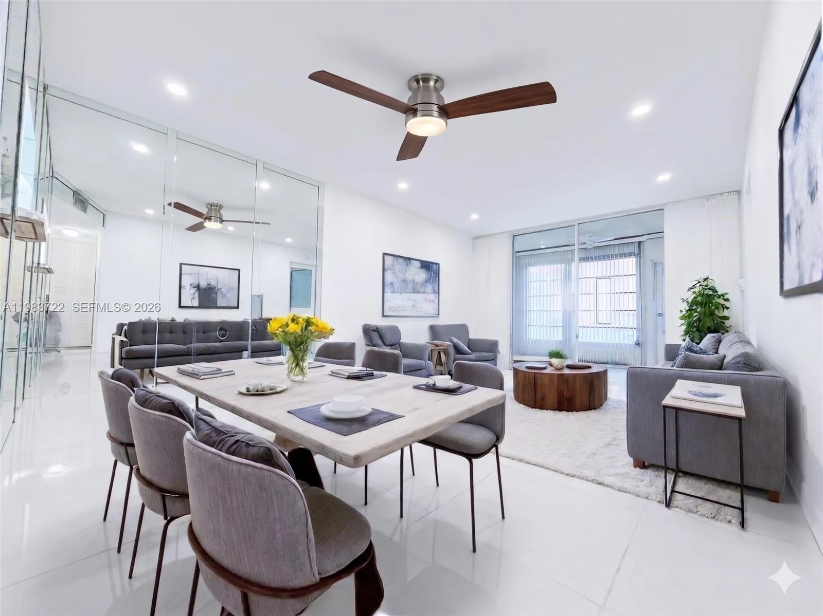 Foto de propiedad en 9900 Sunrise Lakes Boulevard 102, Sunrise, FL 33322 Sunrise con MLS# 