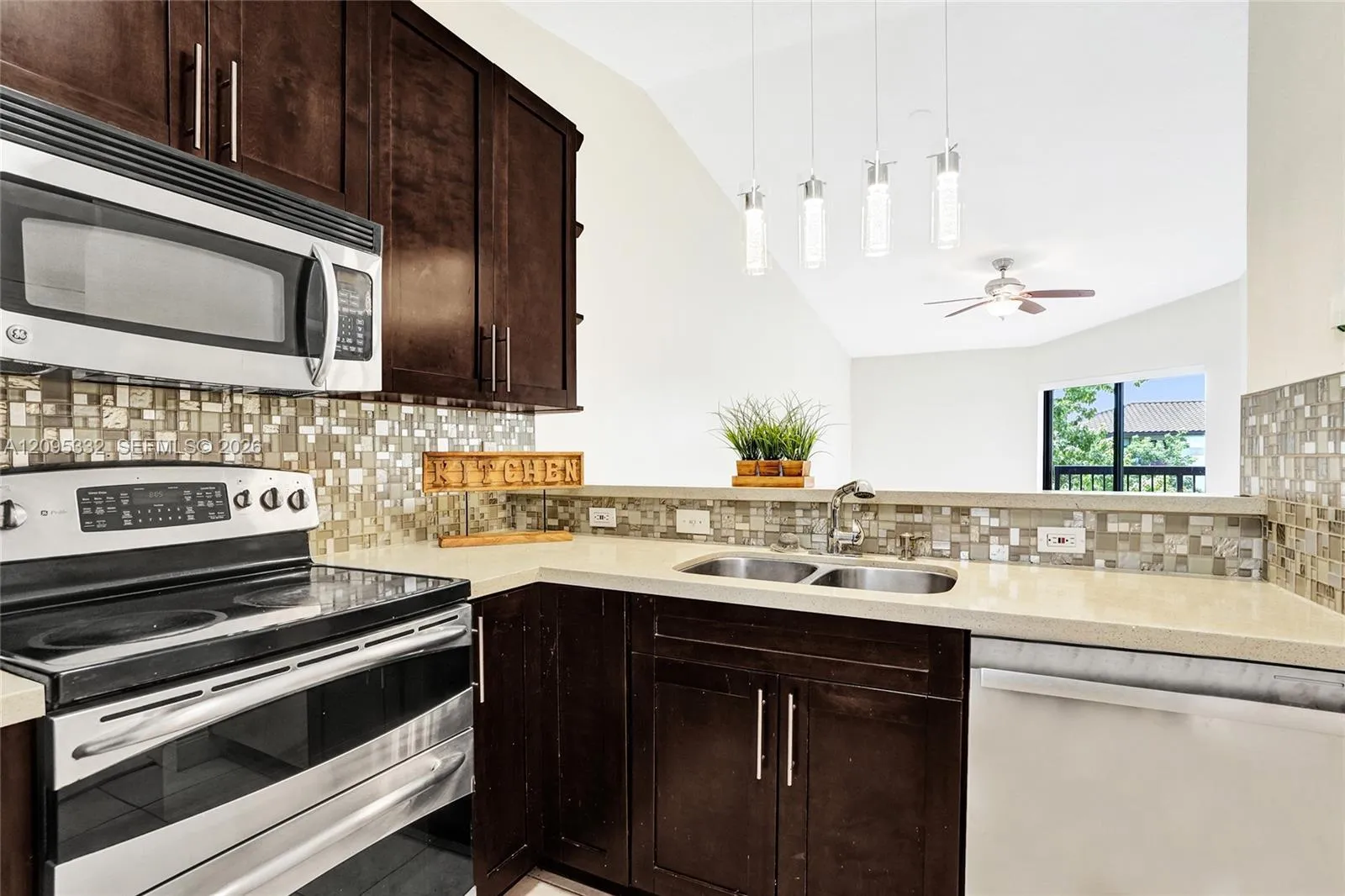 En Renta 9946 Nob Hill Place 9946, Sunrise, FL 33351, Sunrise, FL 33351