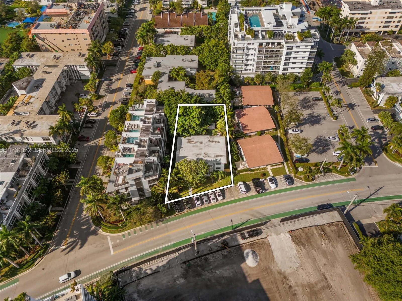 Foto de propiedad en 9950 E Bay Harbor Drive, Bay Harbor Islands, FL 33154 Bay Harbor Islands con MLS# 