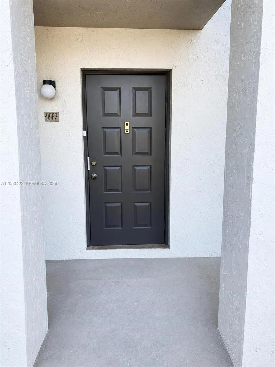 Foto de propiedad en 9962 Nob Hill Court 9962, Sunrise, FL 33351 Sunrise con MLS# 