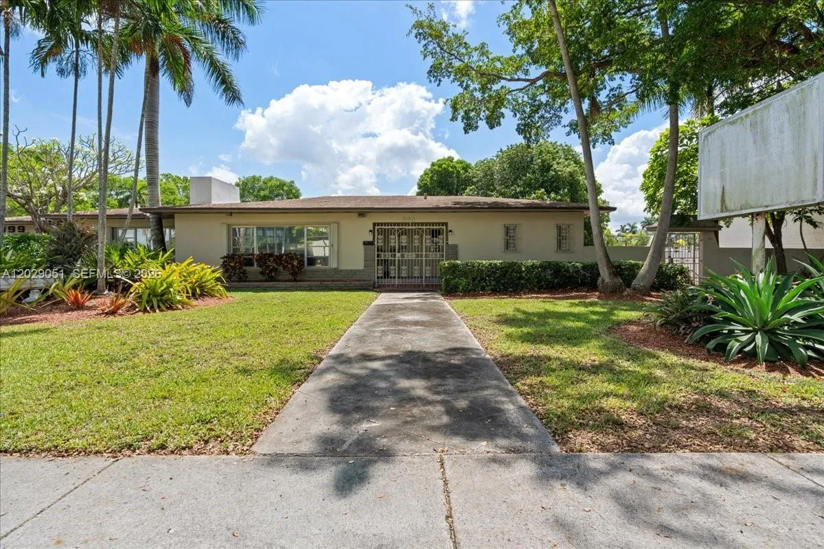 En Venta 999 N Krome Avenue, Homestead, FL 33030, Homestead, FL 33030