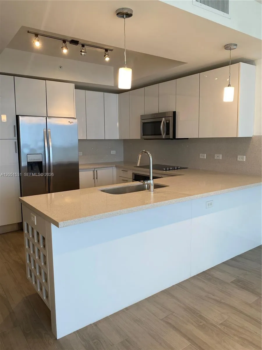 Foto de propiedad en 999 SW 1 Avenue 3209, Miami, FL 33130 Miami con MLS#