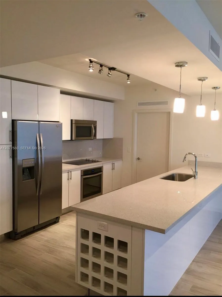 Foto de propiedad en 999 SW 1st Avenue 2005, Miami, FL 33130 Miami con MLS#