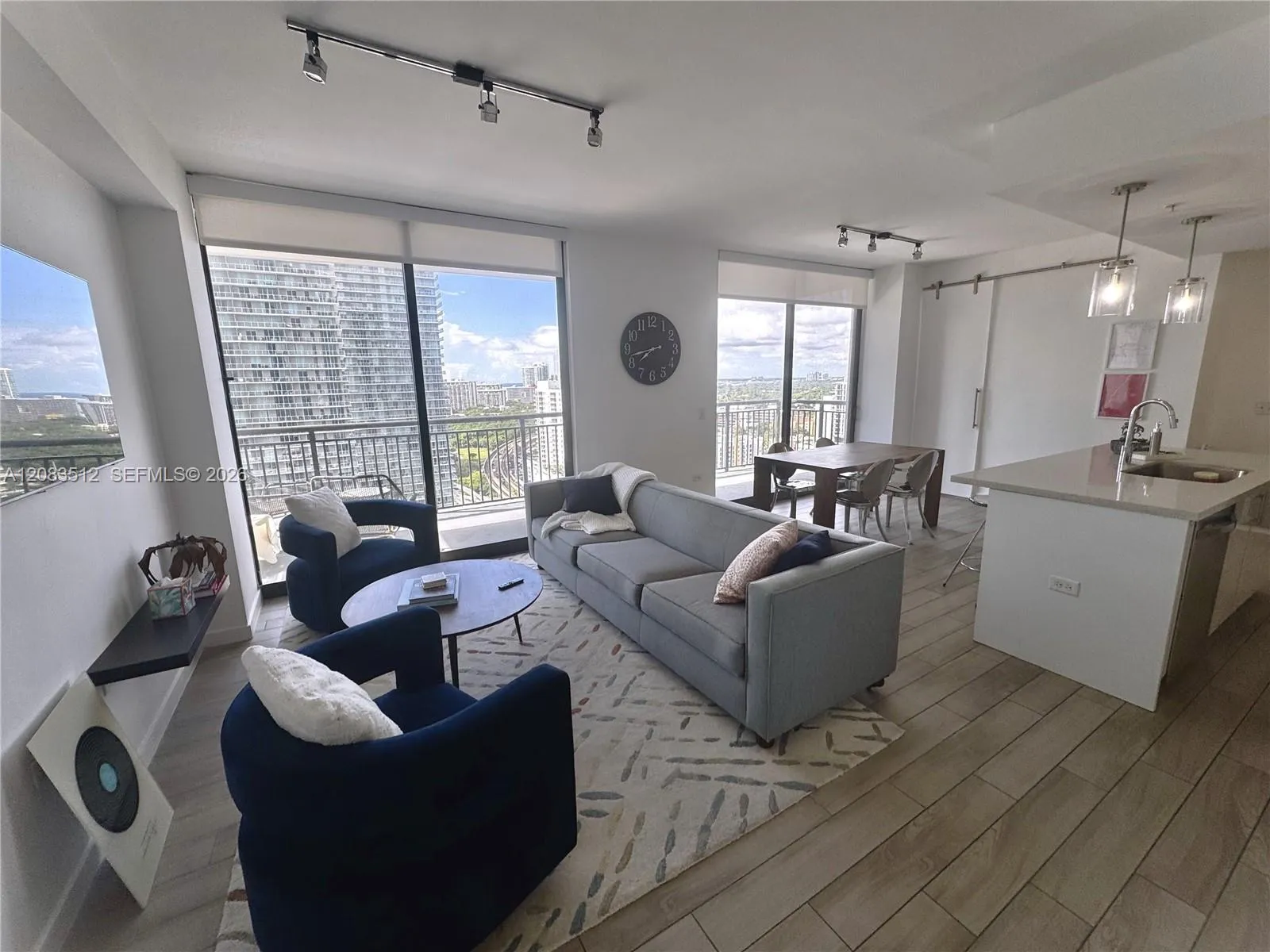Foto de propiedad en 999 SW 1st Avenue 2303, Miami, FL 33130 Miami con MLS#