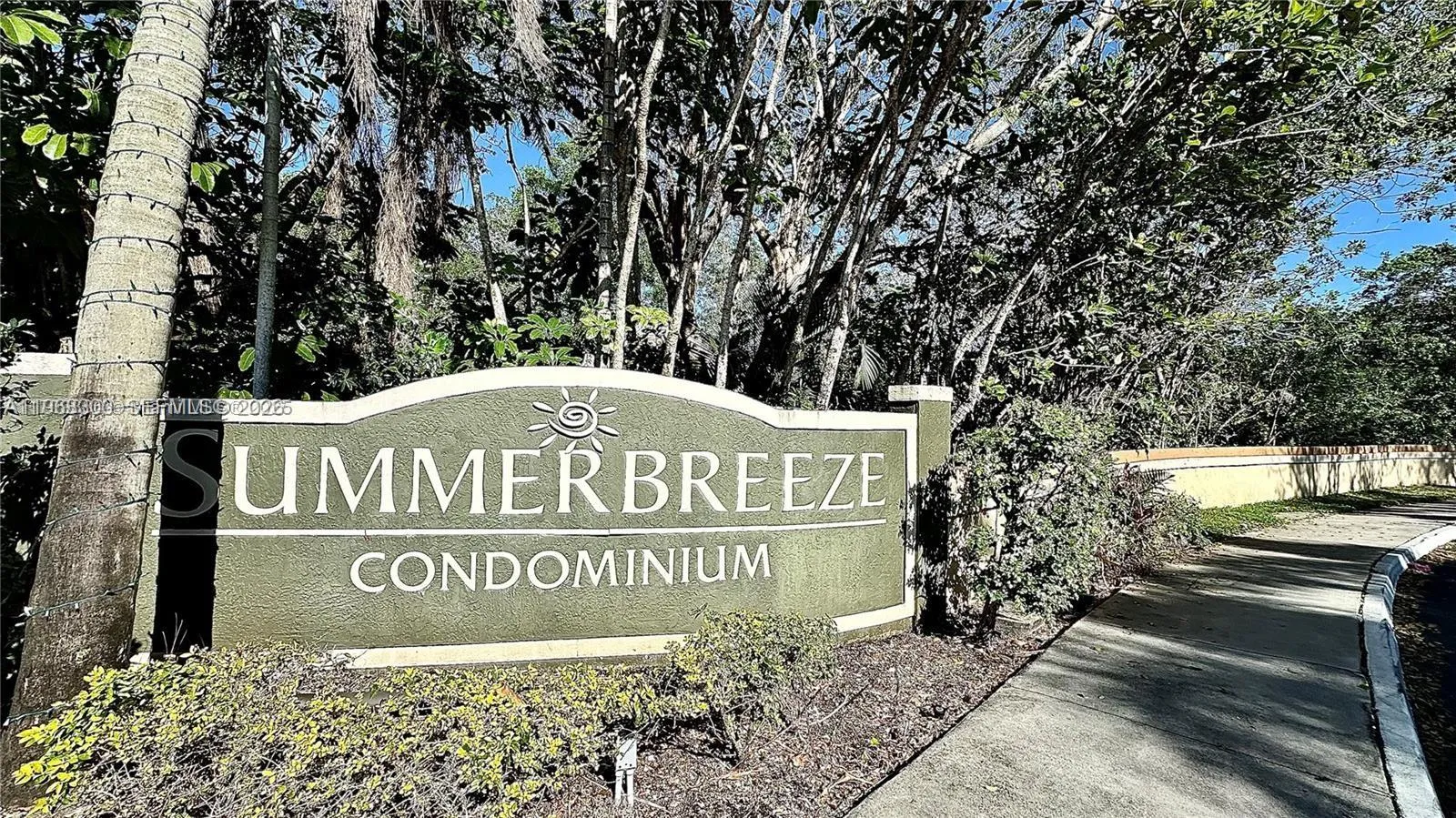 Foto de propiedad en 9999 Summerbreeze Drive 101, Sunrise, FL 33322 Sunrise con MLS# 