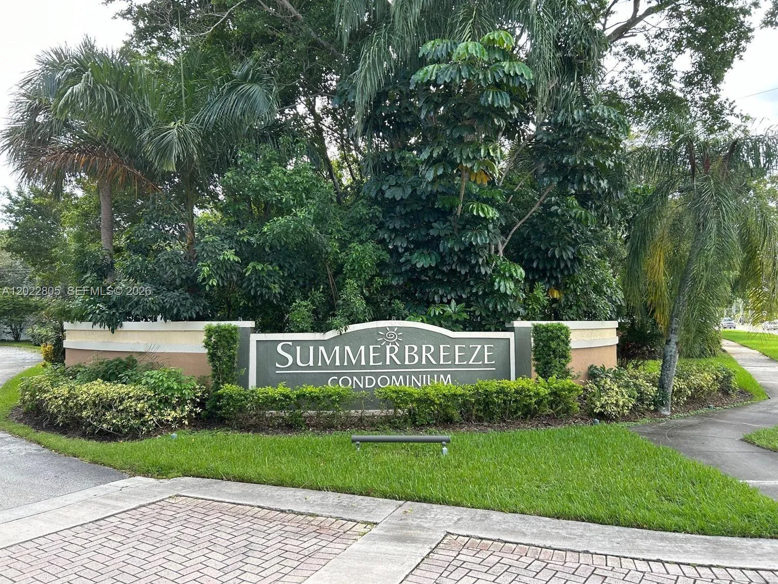 Foto de propiedad en 9999 Summerbreeze Drive 406, Sunrise, FL 33322 Sunrise con MLS# 