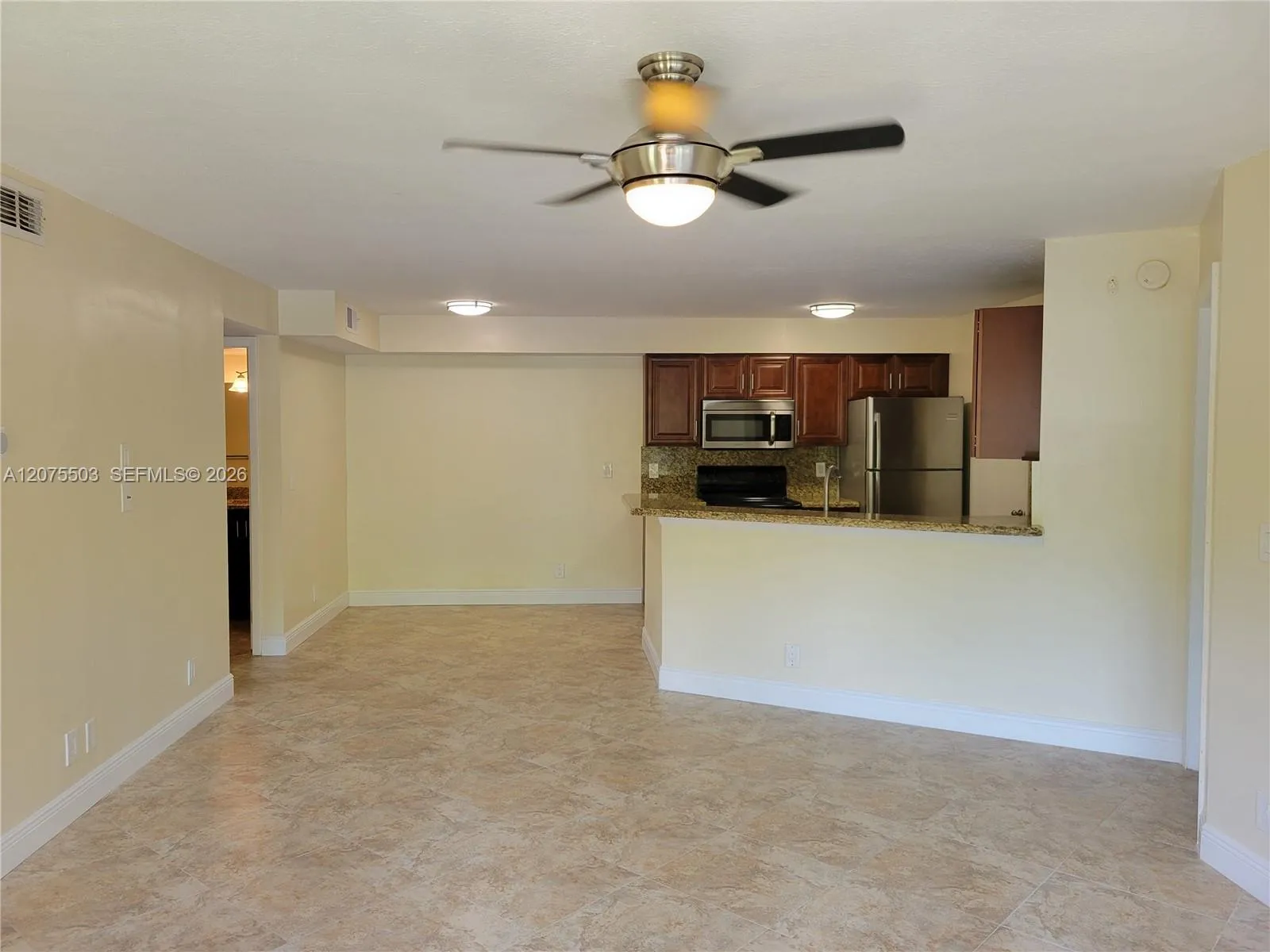 Foto de propiedad en 9999 Summerbreeze Drive 613, Sunrise, FL 33322 Sunrise con MLS# 