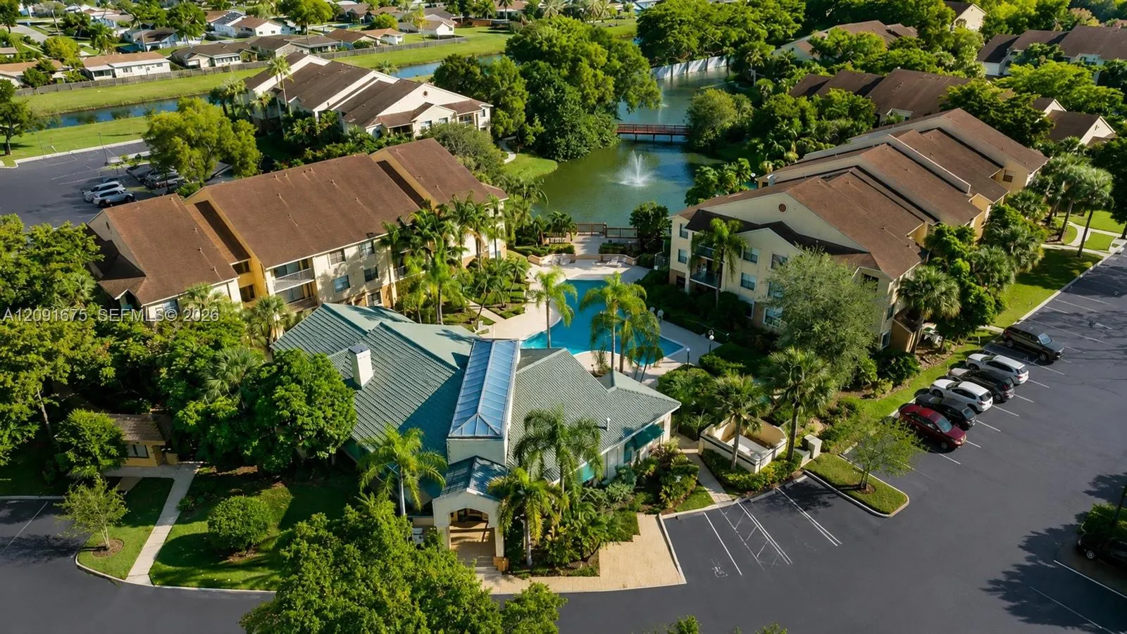 Foto de propiedad en 9999 Summerbreeze Drive 716, Sunrise, FL 33322 Sunrise con MLS# 